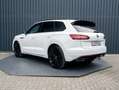 Volkswagen Touareg 3.0 TSi 4MOTION R | Luchtvering | Panodak | Trekha Wit - thumbnail 4