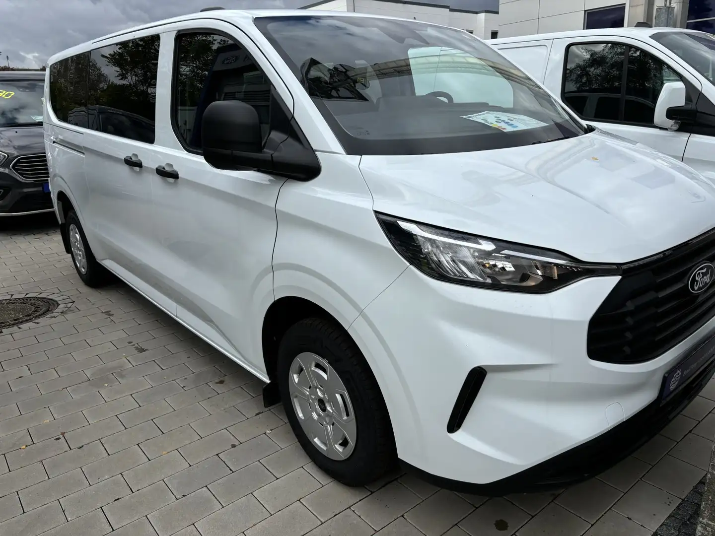 Ford Transit Custom Kombi 6 Sitzer L2 DOKA Mixto Van Tr Blanc - 2