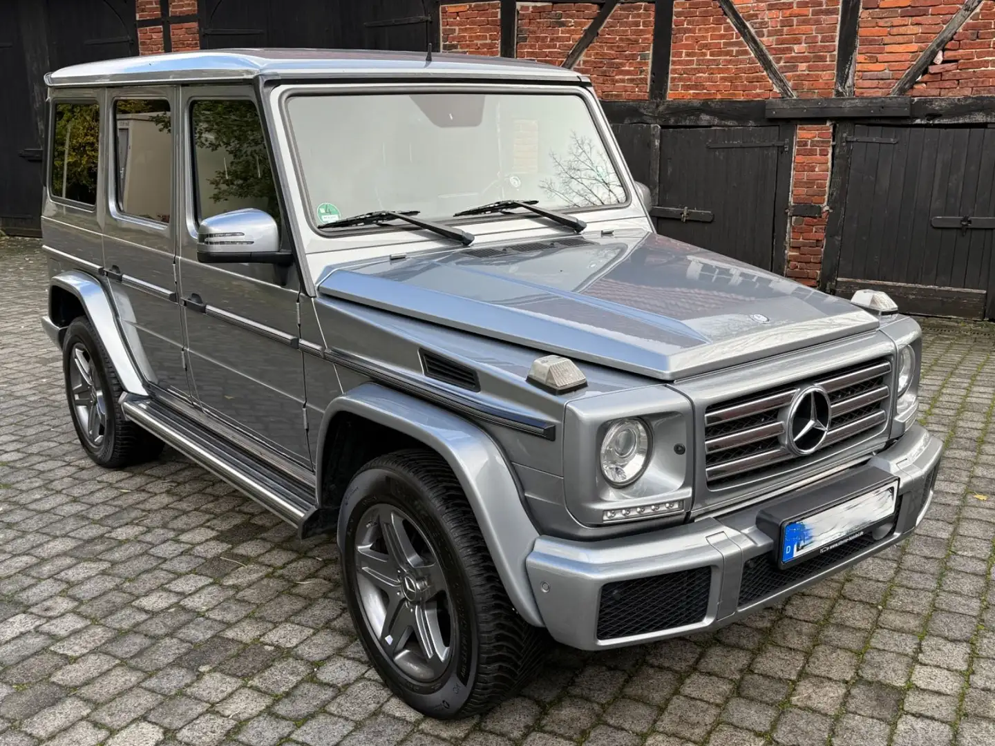 Mercedes-Benz G 350 d AMG Standheizung/Exklusivpaket Silber - 2