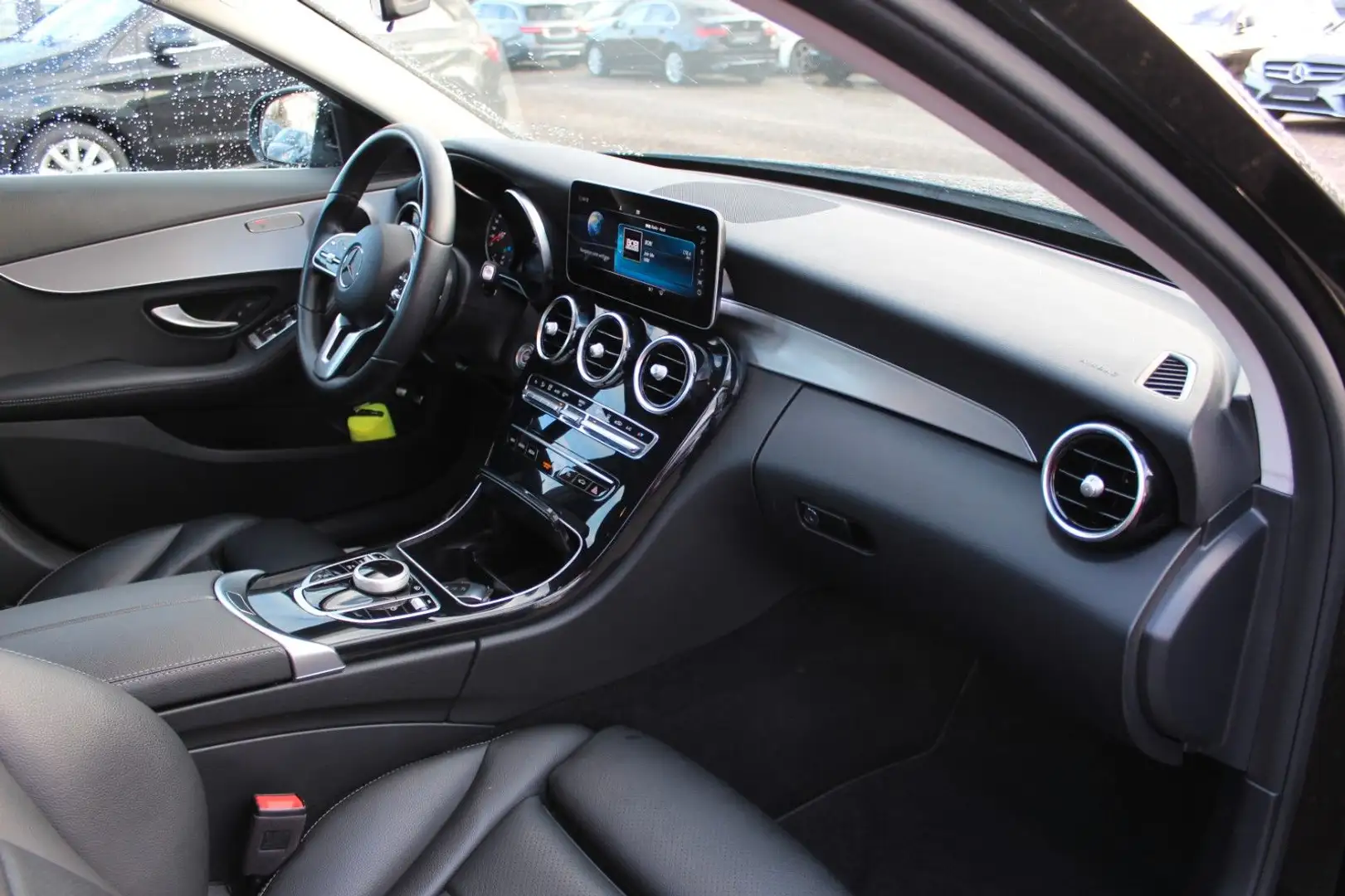 Mercedes-Benz C 300 e 4Matic Lim.*AVANTGARDE*Business*SD-NAVI* Schwarz - 2