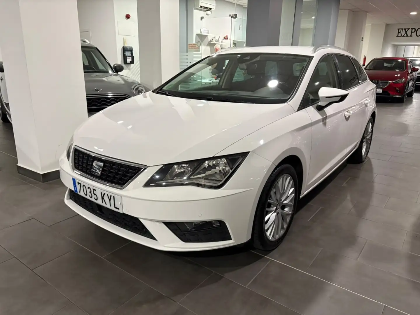 SEAT Leon ST 1.6TDI CR S&S Style 115 Blanco - 1