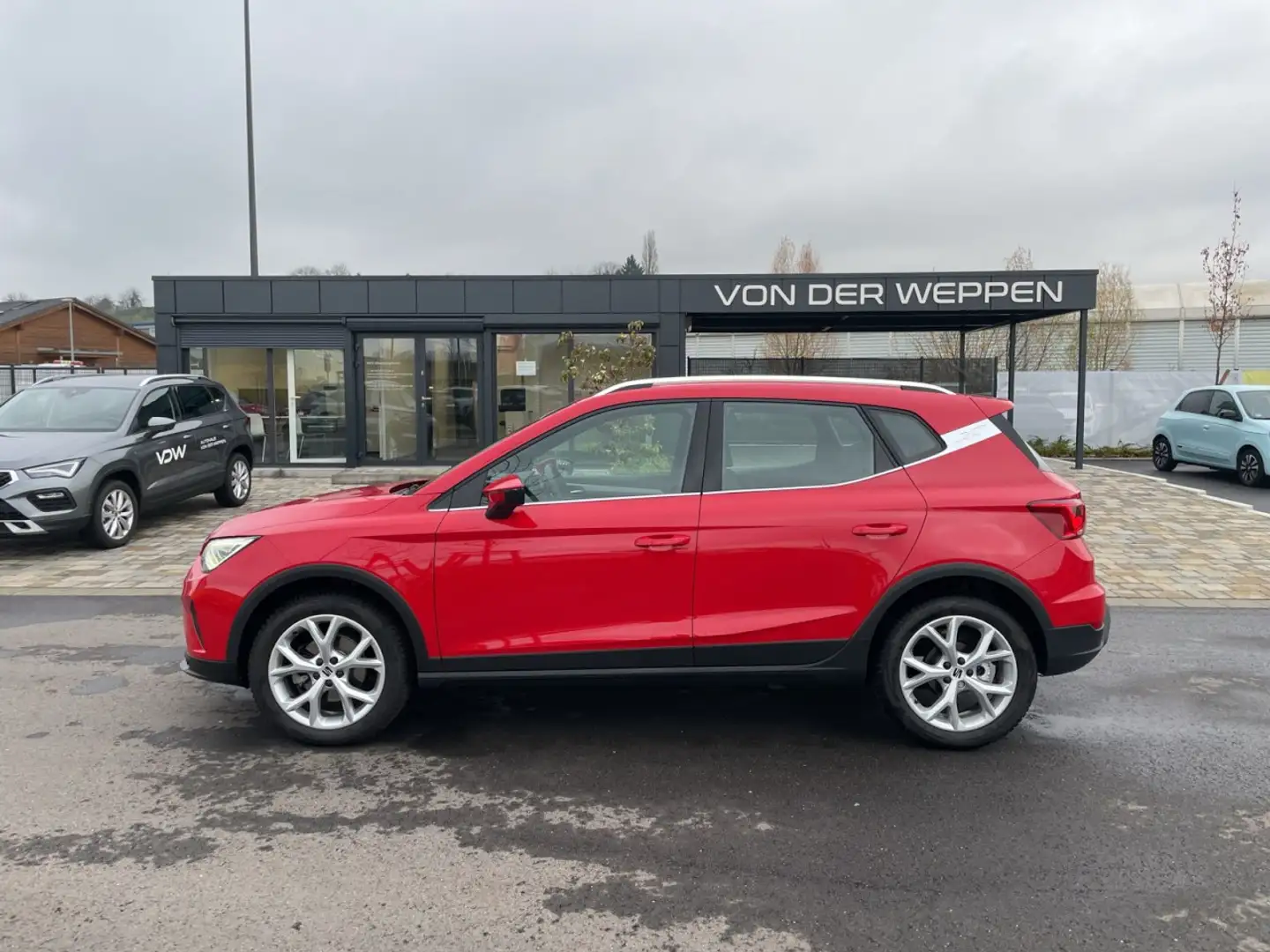 SEAT Arona FR TSI LED Navi FullLink SHZ DAB+ Klima Navi Rot - 2