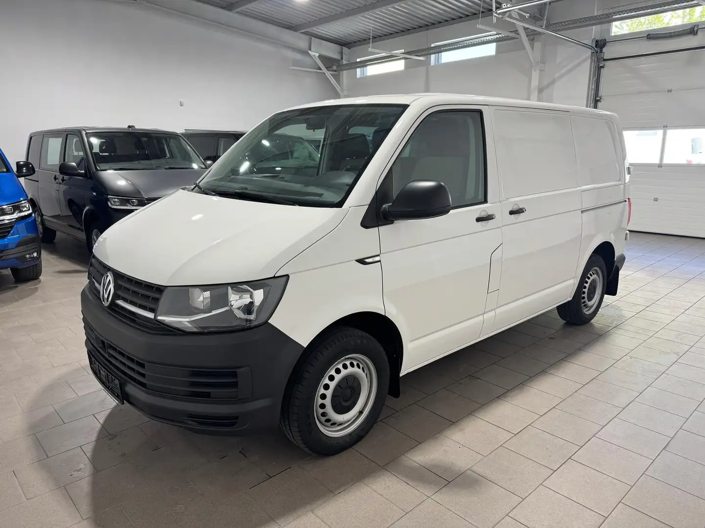 Volkswagen T6 Transporter T6 Kasten,4Motion,kurz,Klima,AHK,2 Schiebet. Weiß - 2