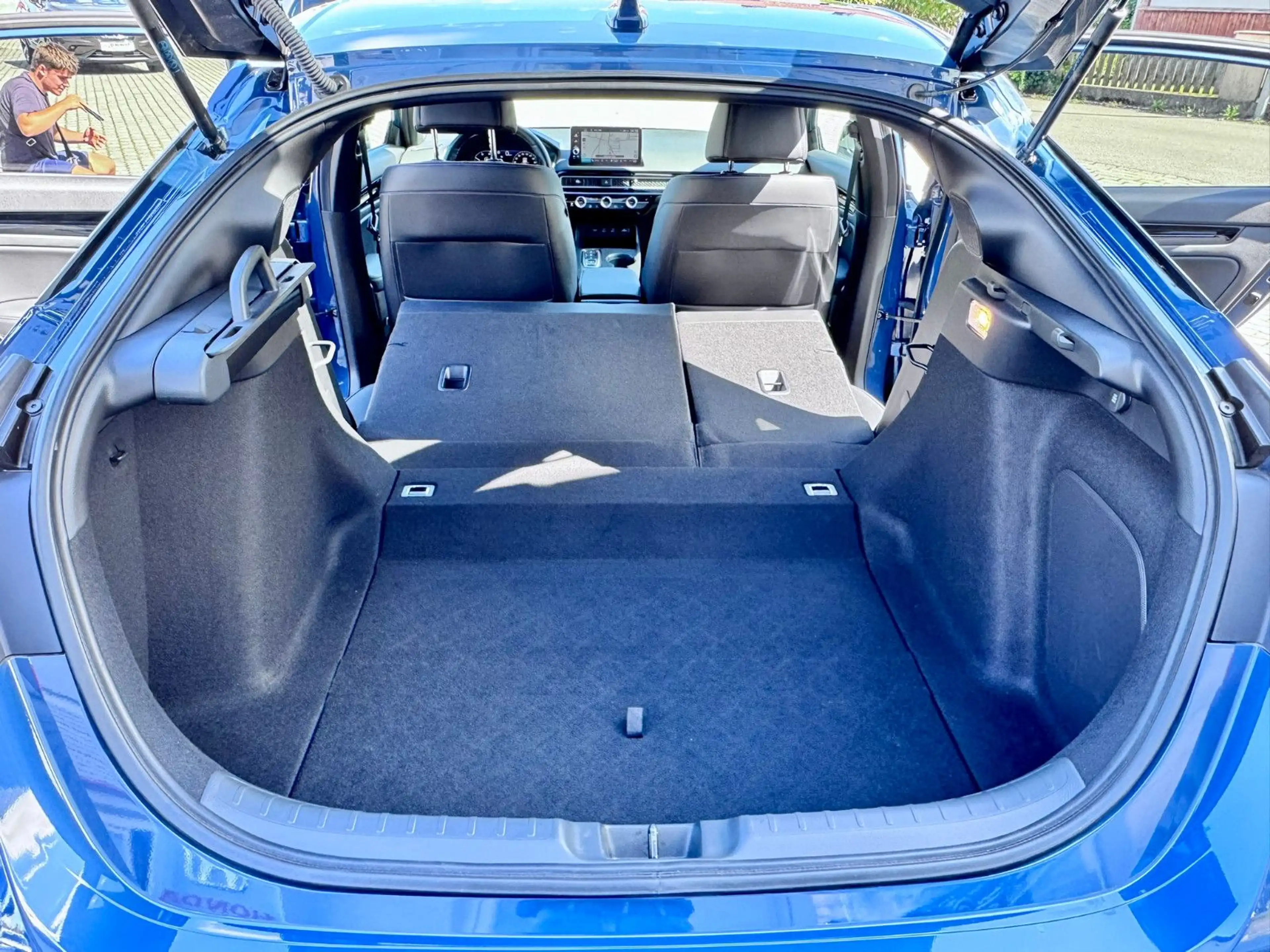 Honda Civic 2.0 e:HEV 5-trg.  Advance 5J Garantie — photo 11
