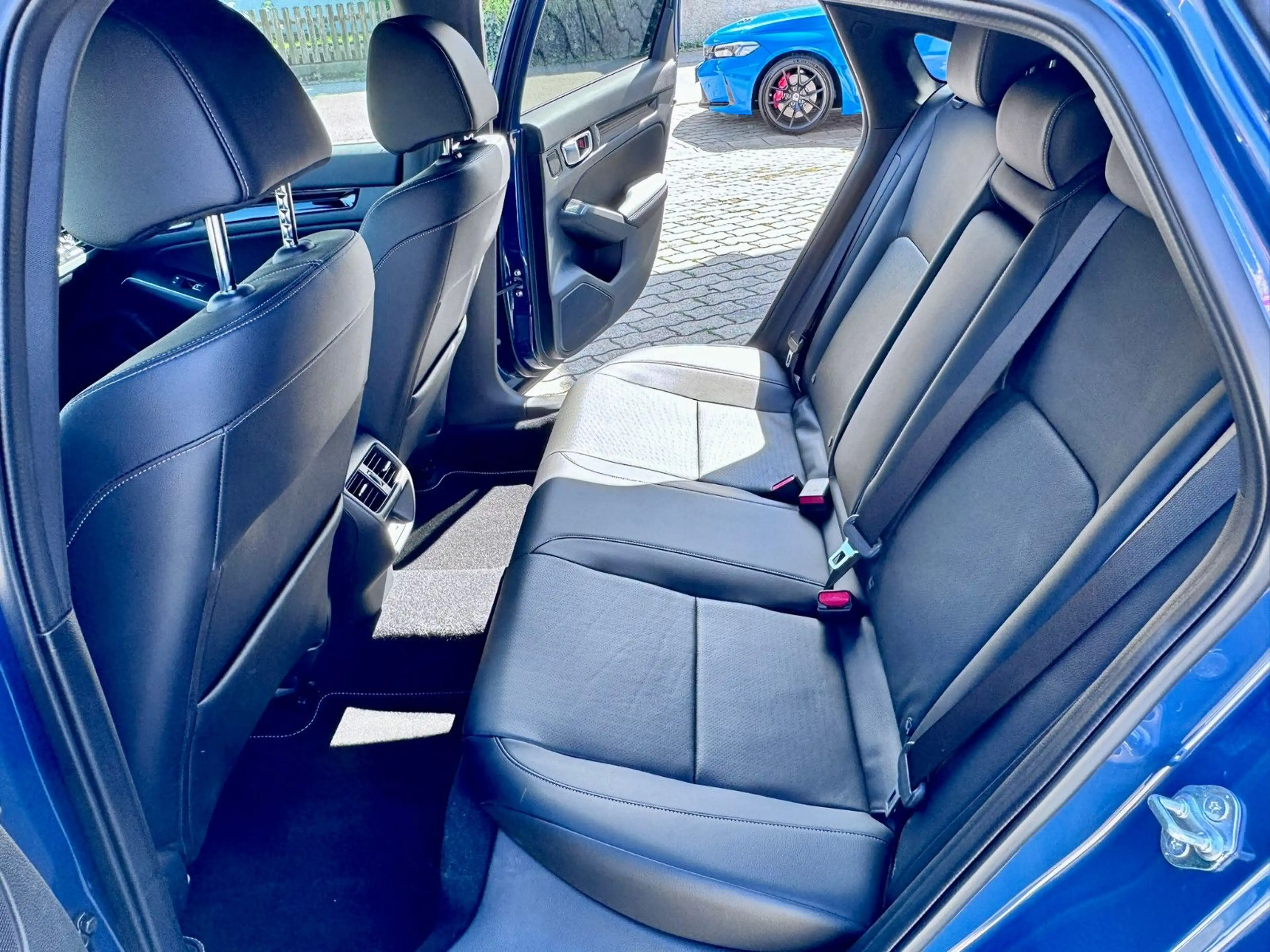 Honda Civic 2.0 e:HEV 5-trg.  Advance 5J Garantie — photo 12