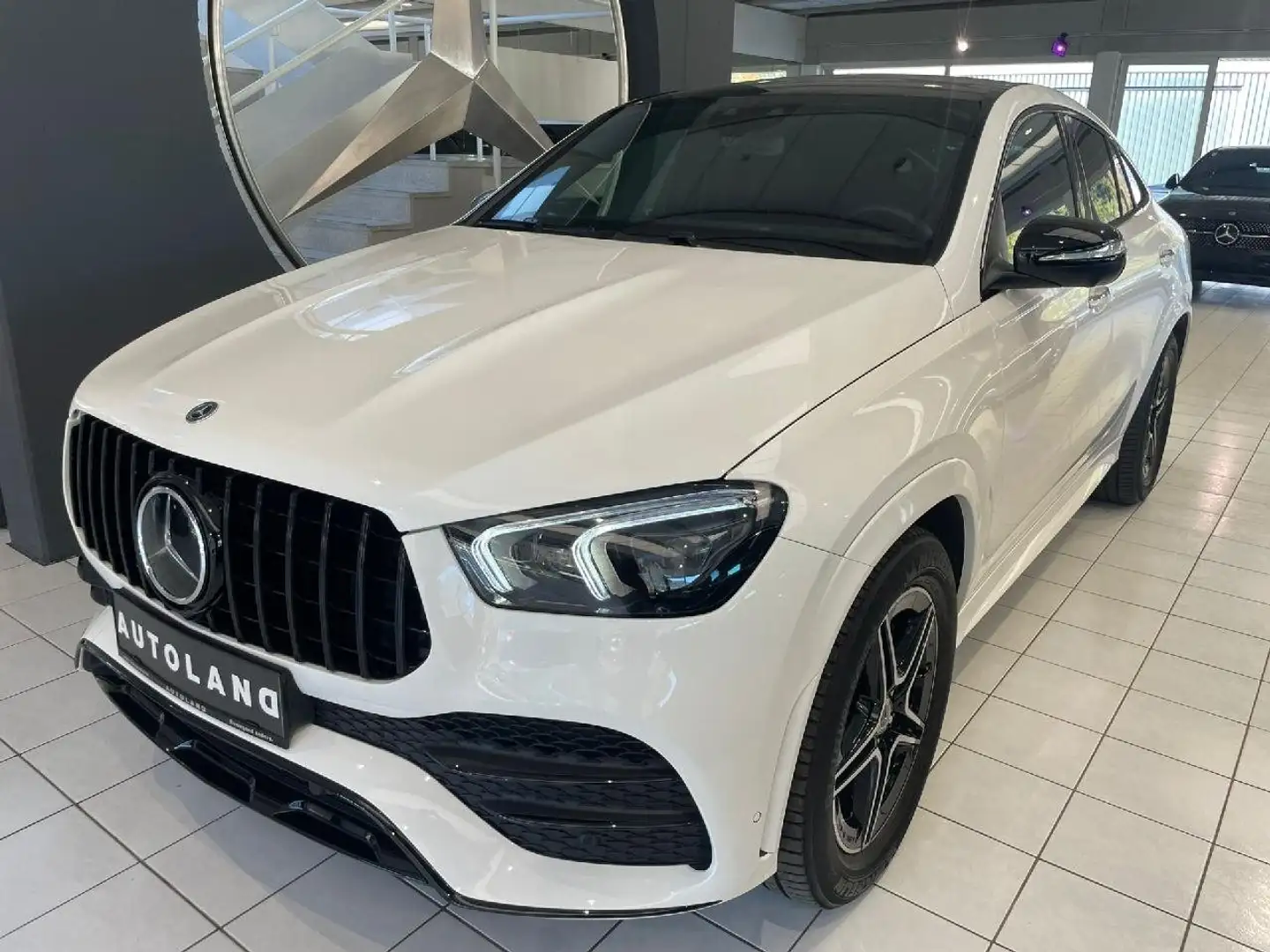 Mercedes-Benz GLE 400 d 4Matic Coupe AMG LINE Standheizung,Panorama Weiß - 2