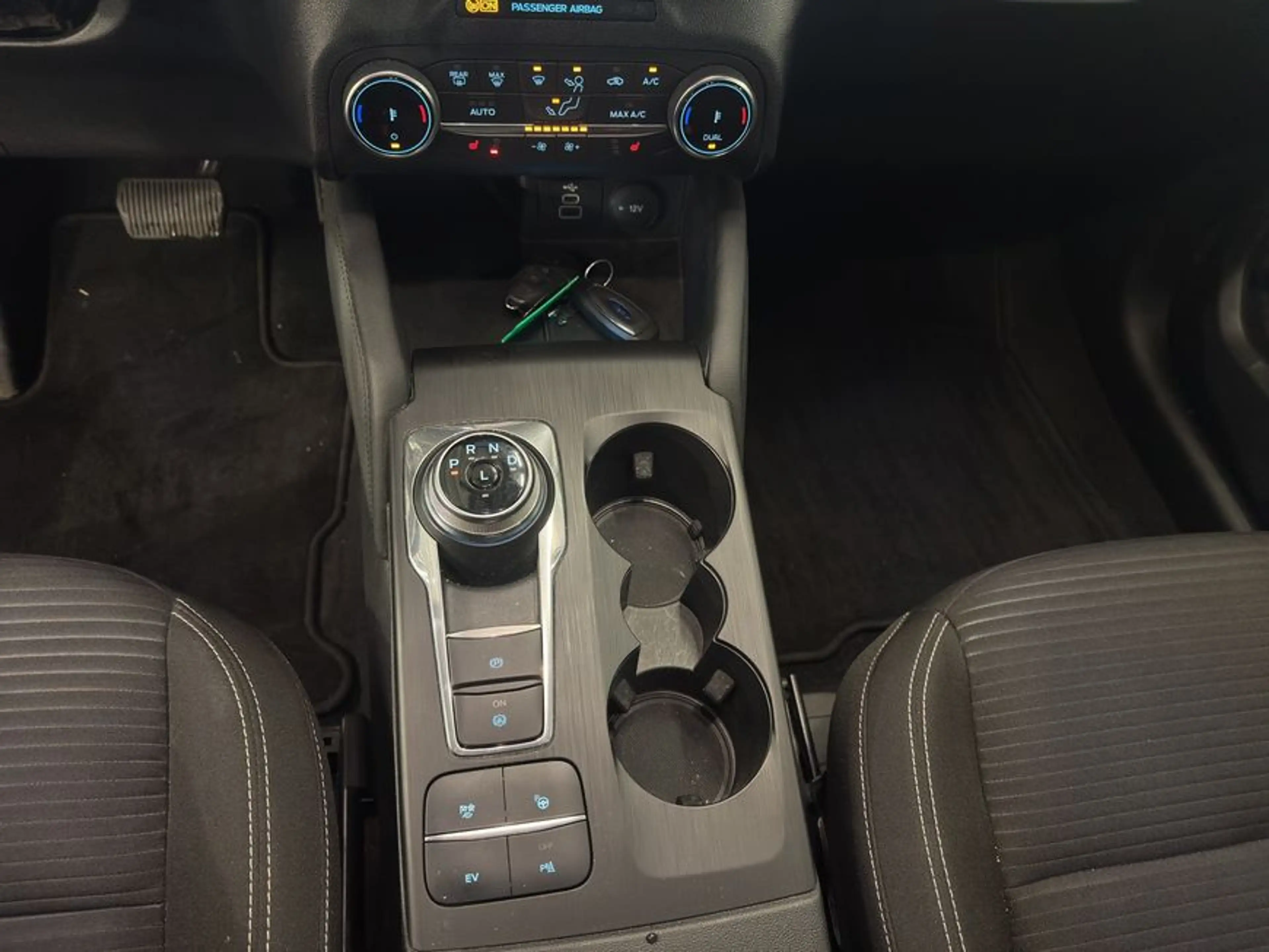 Ford Kuga KUGA 2.5 DURATEC PHEV TITANIUM UVP: 47.840,00 — photo 12