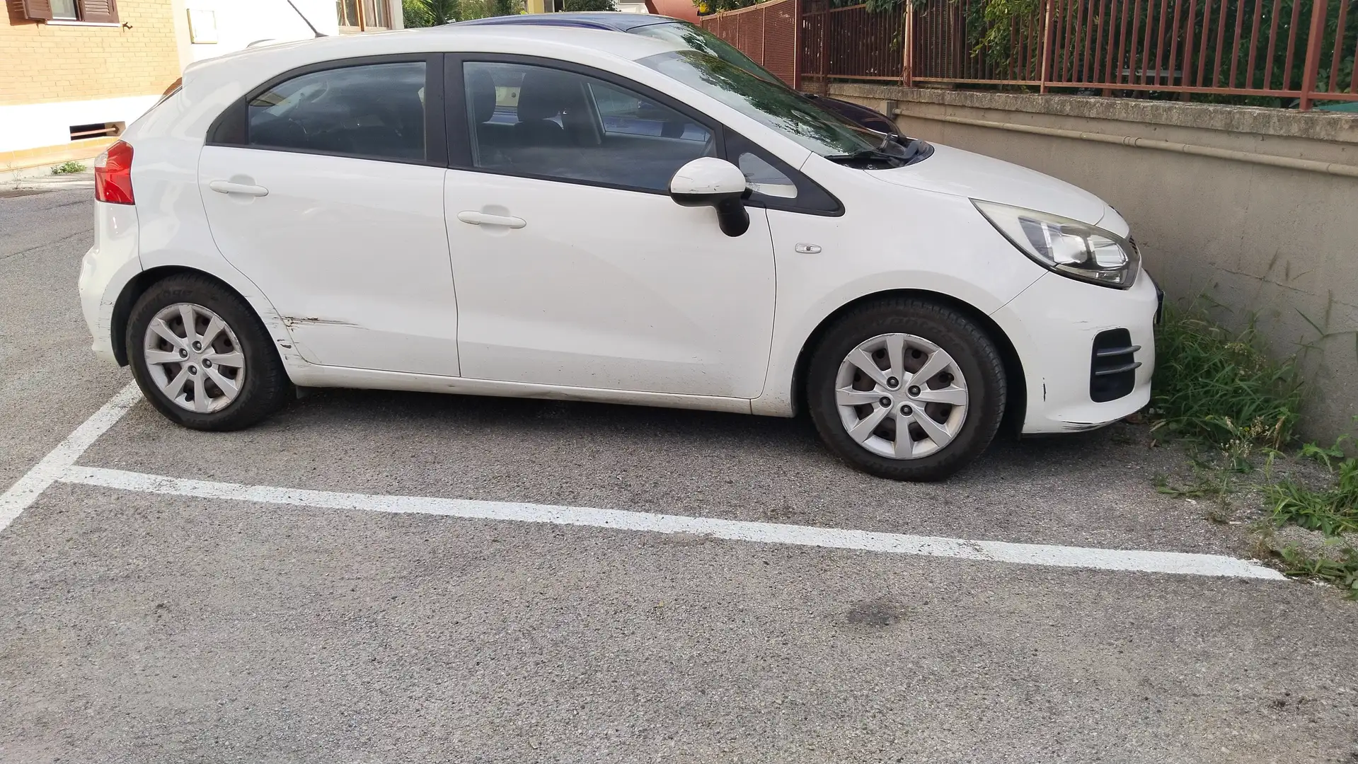 Kia Rio Rio III 2011 5p 1.2 Cool eco Gpl Blanc - 2