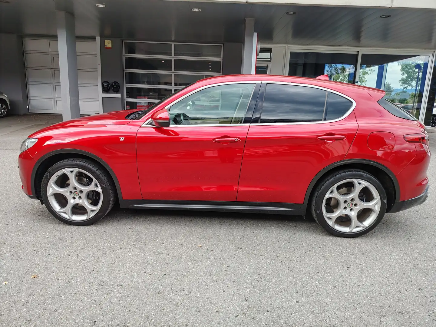 Alfa Romeo Stelvio 2,0 280PS 6C Villa D´Este Q4 AT8 Rot - 2