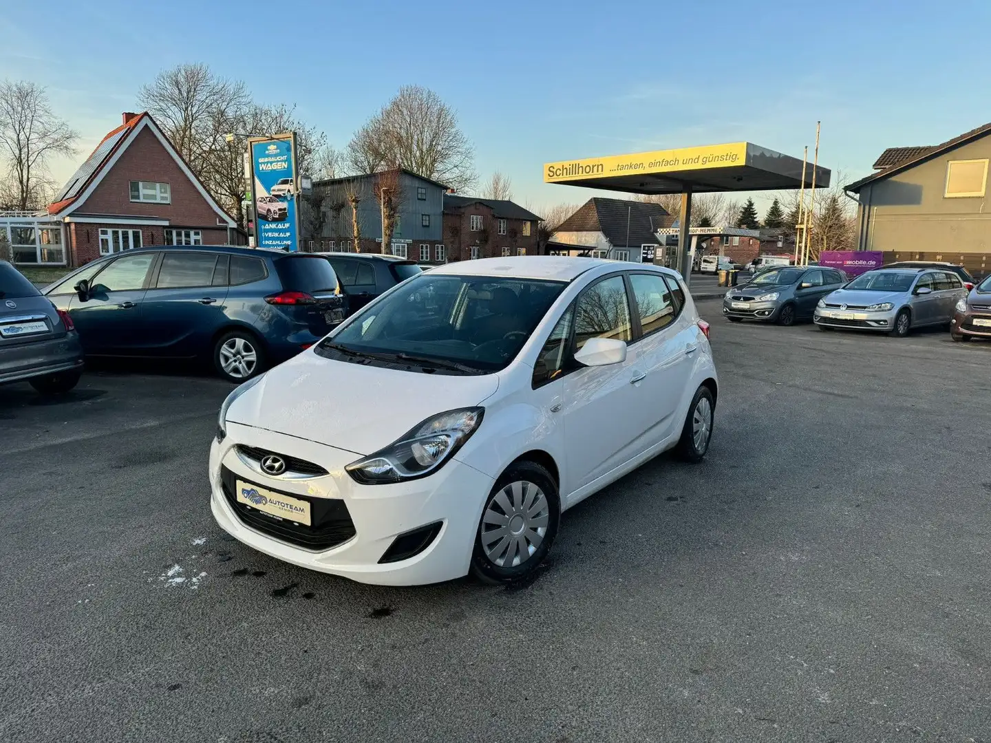 Hyundai iX20 1,4l HU+SERVICE NEU/KLIMA/AHK/EFH/BC Weiß - 1