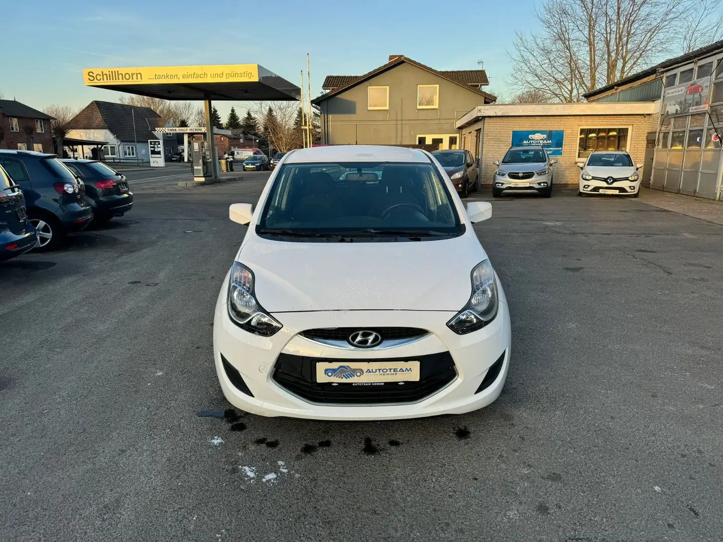 Hyundai iX20 1,4l HU+SERVICE NEU/KLIMA/AHK/EFH/BC Weiß - 2