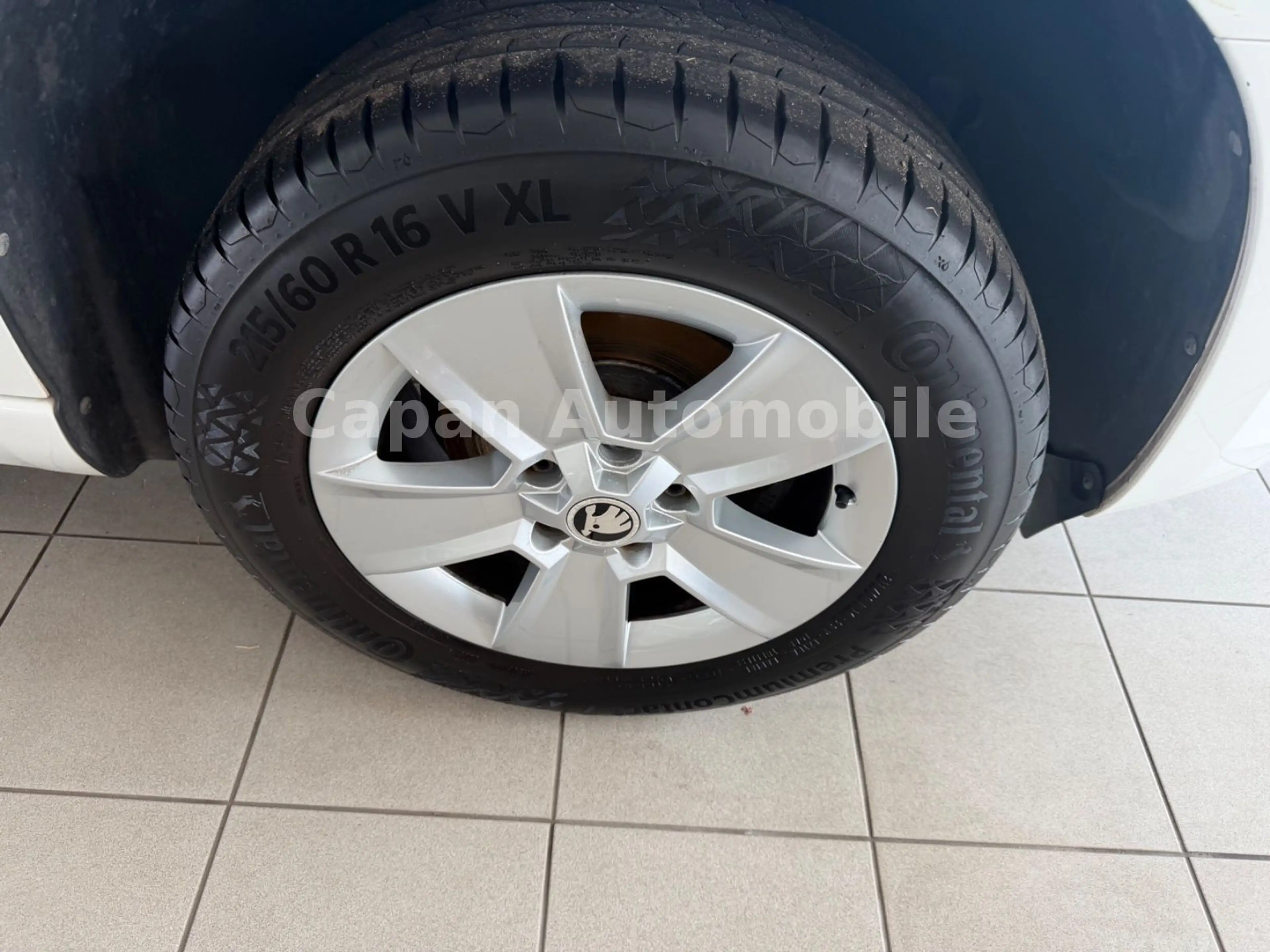 Skoda Yeti Ambition 1.Hand/Klima/SHZ/PDC/EURO6 — photo 9