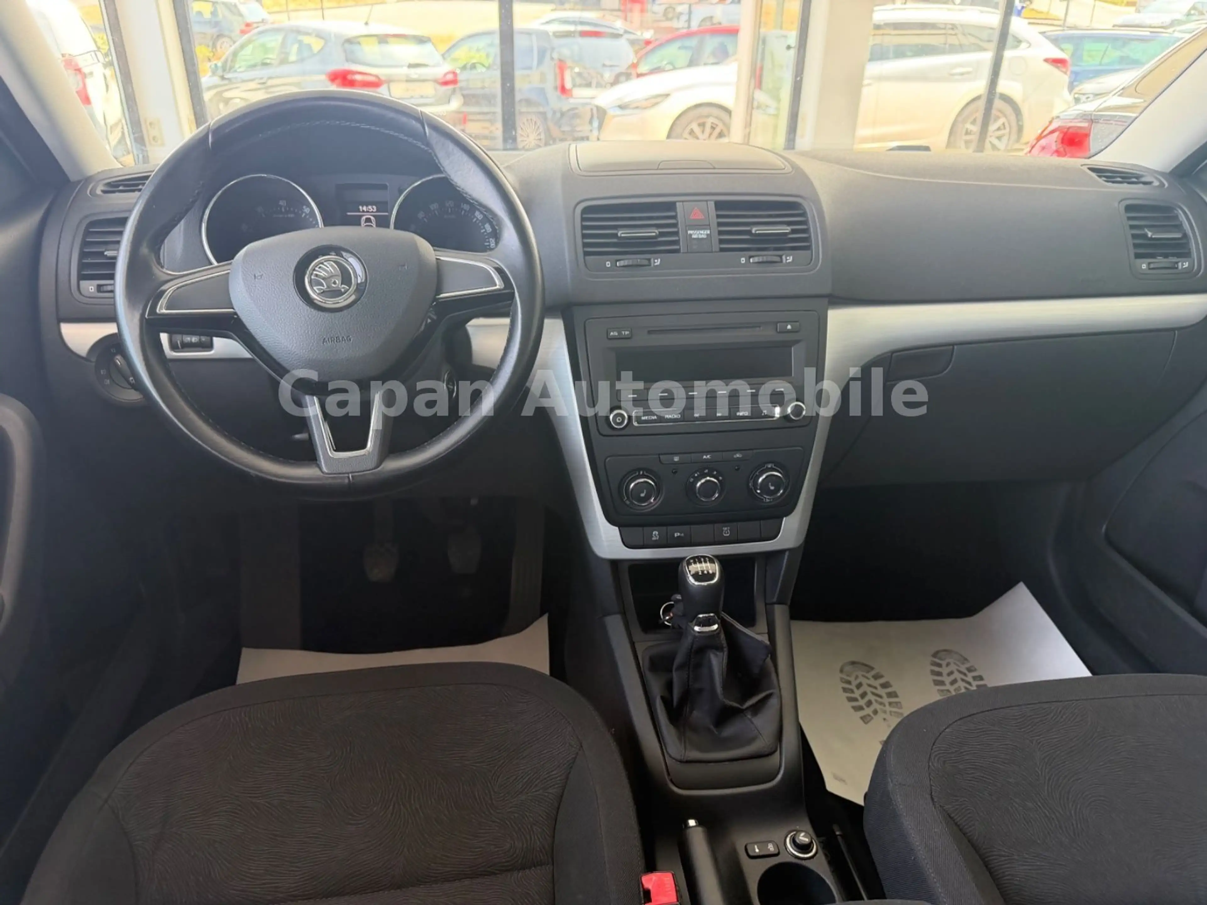 Skoda Yeti Ambition 1.Hand/Klima/SHZ/PDC/EURO6 — photo 11