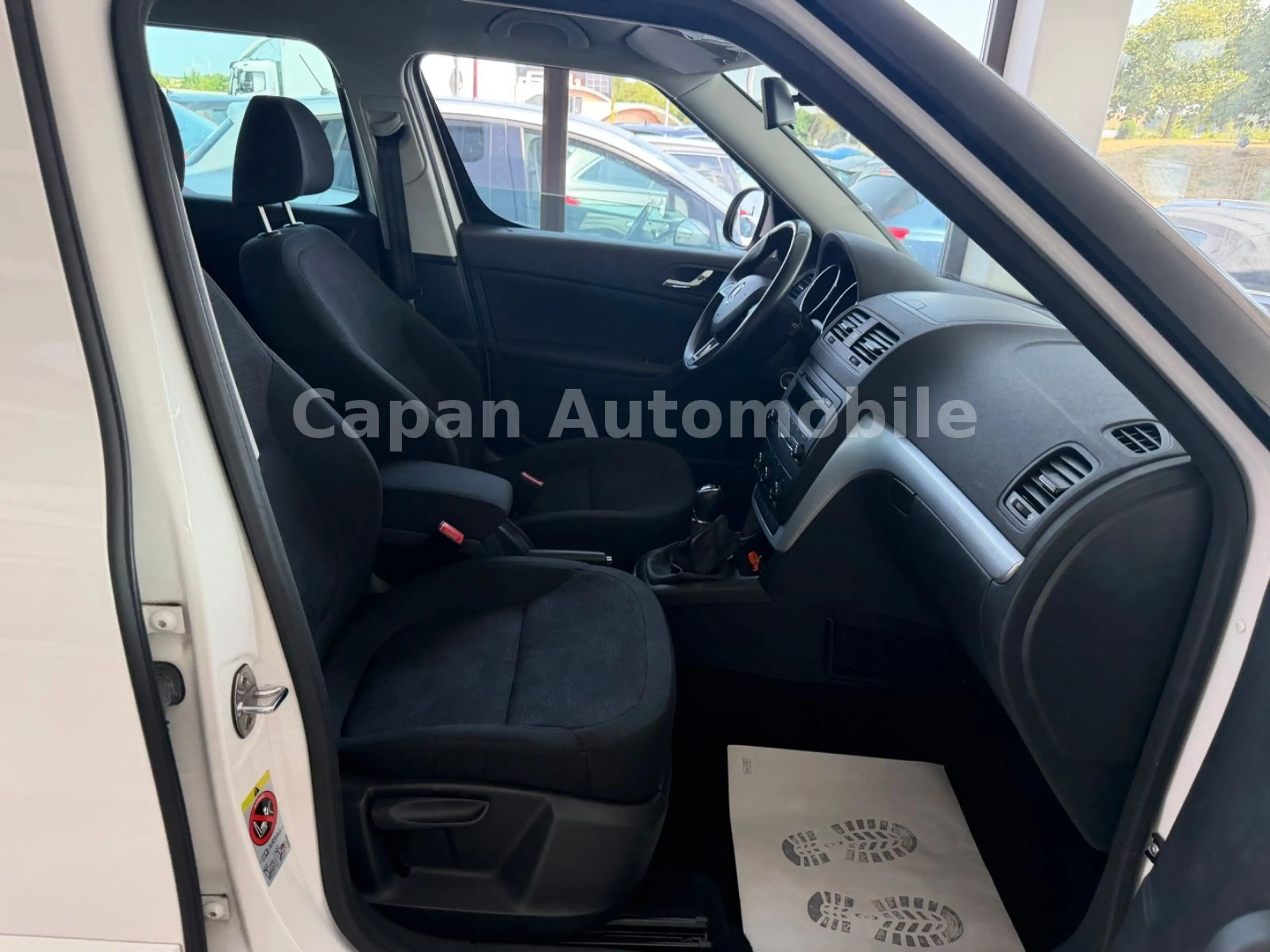 Skoda Yeti Ambition 1.Hand/Klima/SHZ/PDC/EURO6 — photo 12