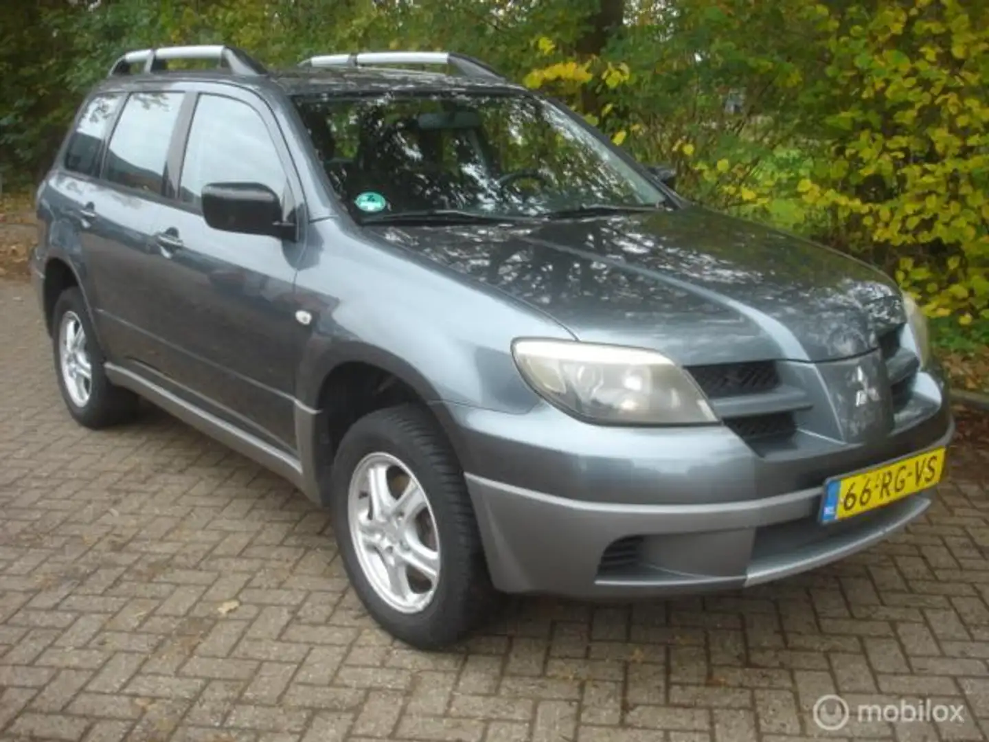 Mitsubishi Outlander 20 Comfort 4WD Airco Distributie defect Grijs - 1