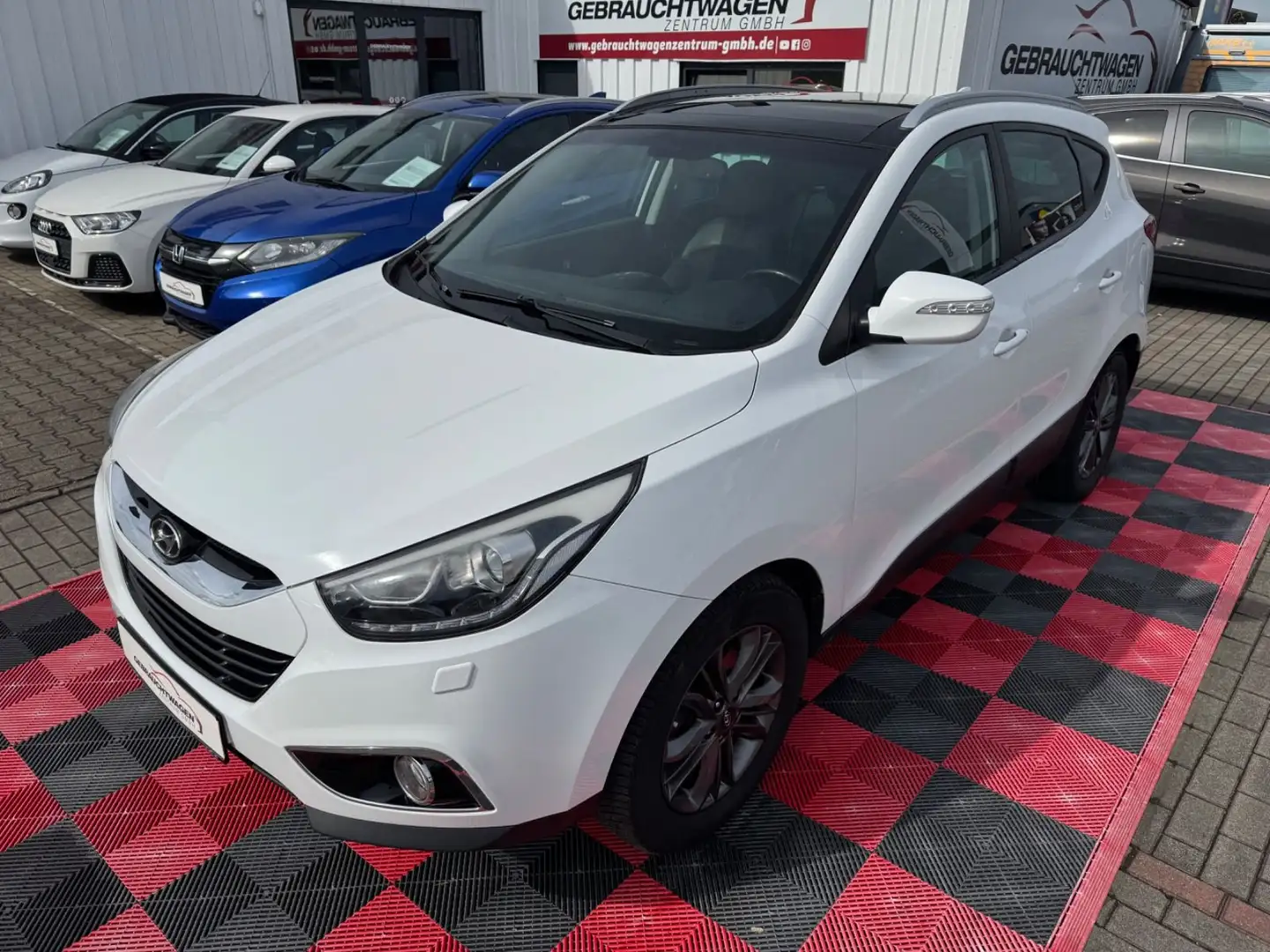 Hyundai iX35 2.0 CRDi Style AWD Auto.*Bi-Xenon*Kamer* Weiß - 2