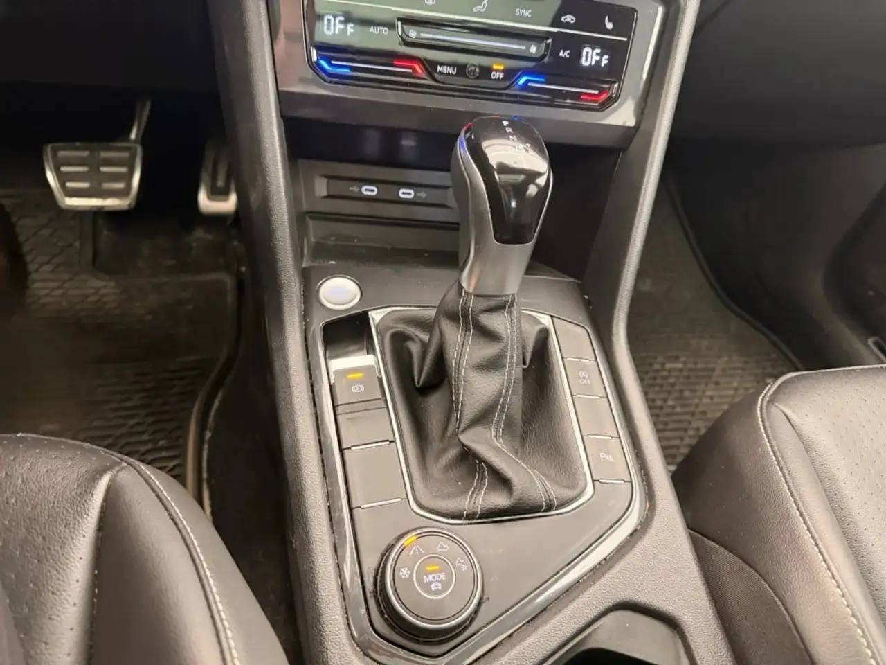 Volkswagen Tiguan снимка Volkswagen Tiguan
