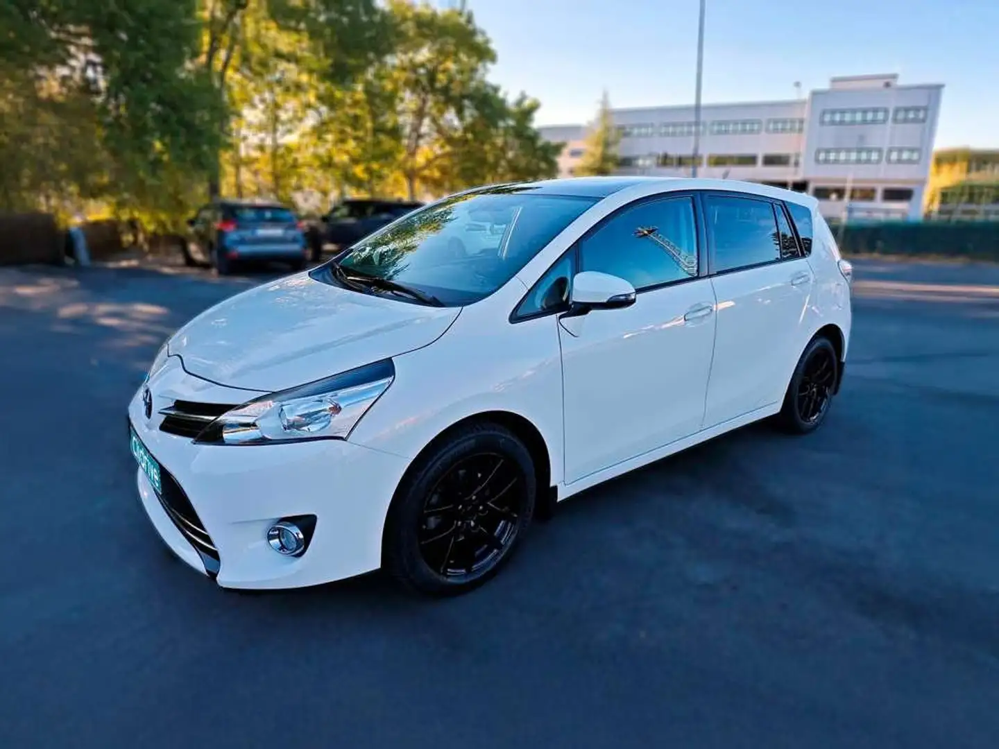 Toyota Verso 130 Advance 5pl. Blanco - 2