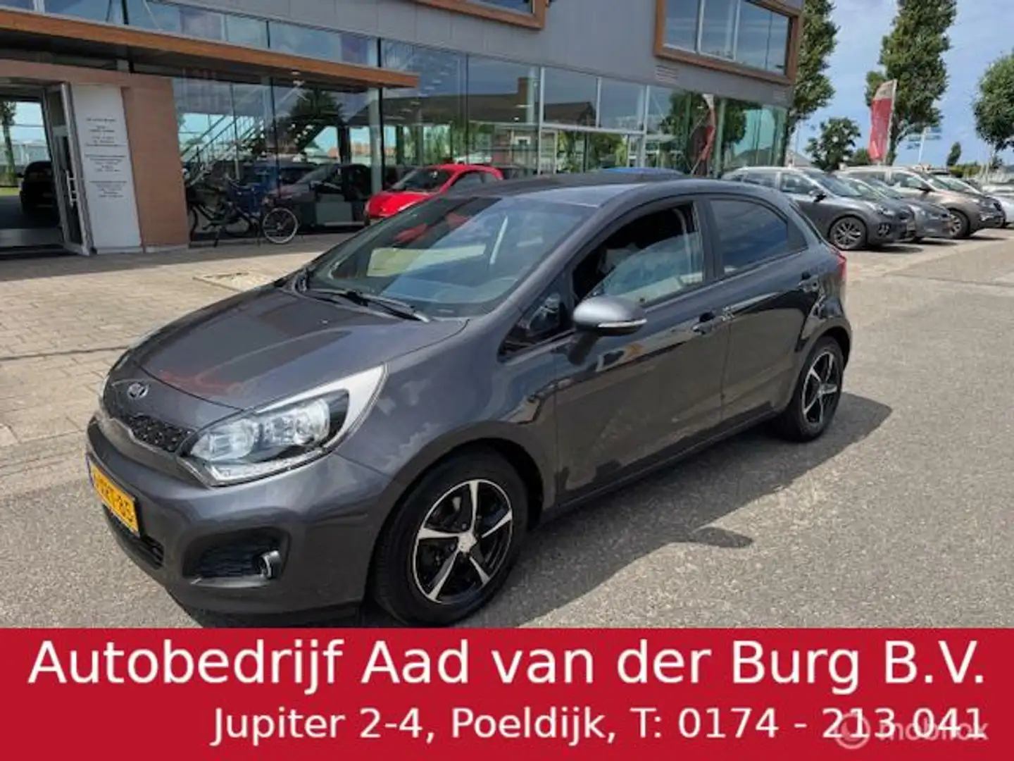 Kia Rio 1.2 CVVT ExecutiveLine 5 deurs , Navigatie 16 inch Grijs - 1