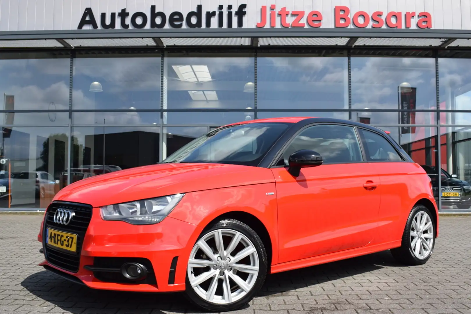 Audi A1 1.2 TFSi Admired S-Line Full Map Navi | Airco | Te Rojo - 1