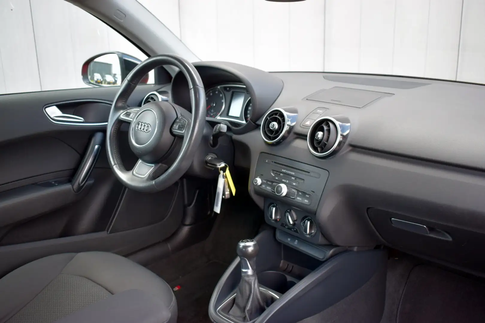 Audi A1 1.2 TFSi Admired S-Line Full Map Navi | Airco | Te Rojo - 2