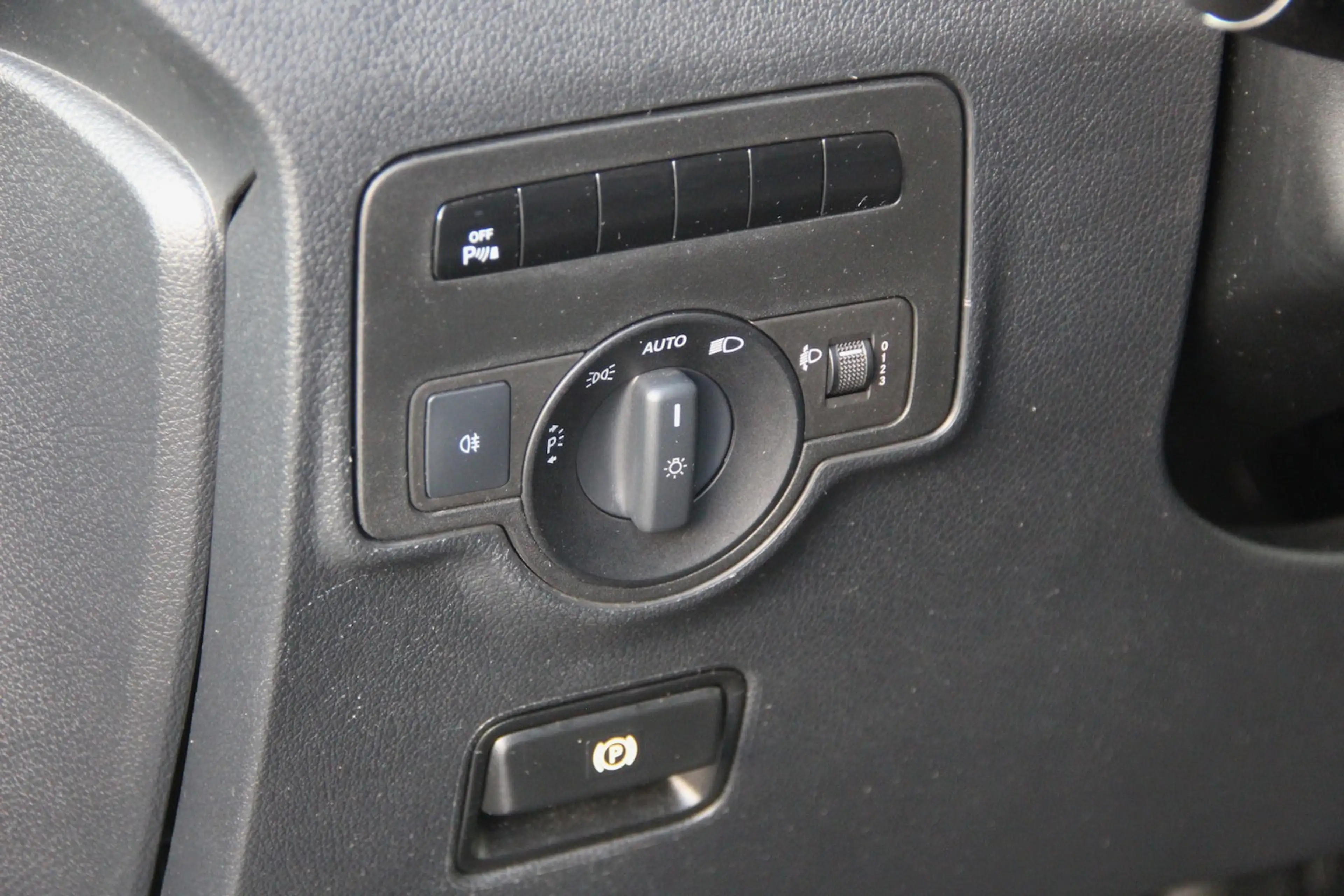 Mercedes-Benz Vito 114 CDI Euro6 | Camera | Navi | ECC | PDC | Cruise — photo 14