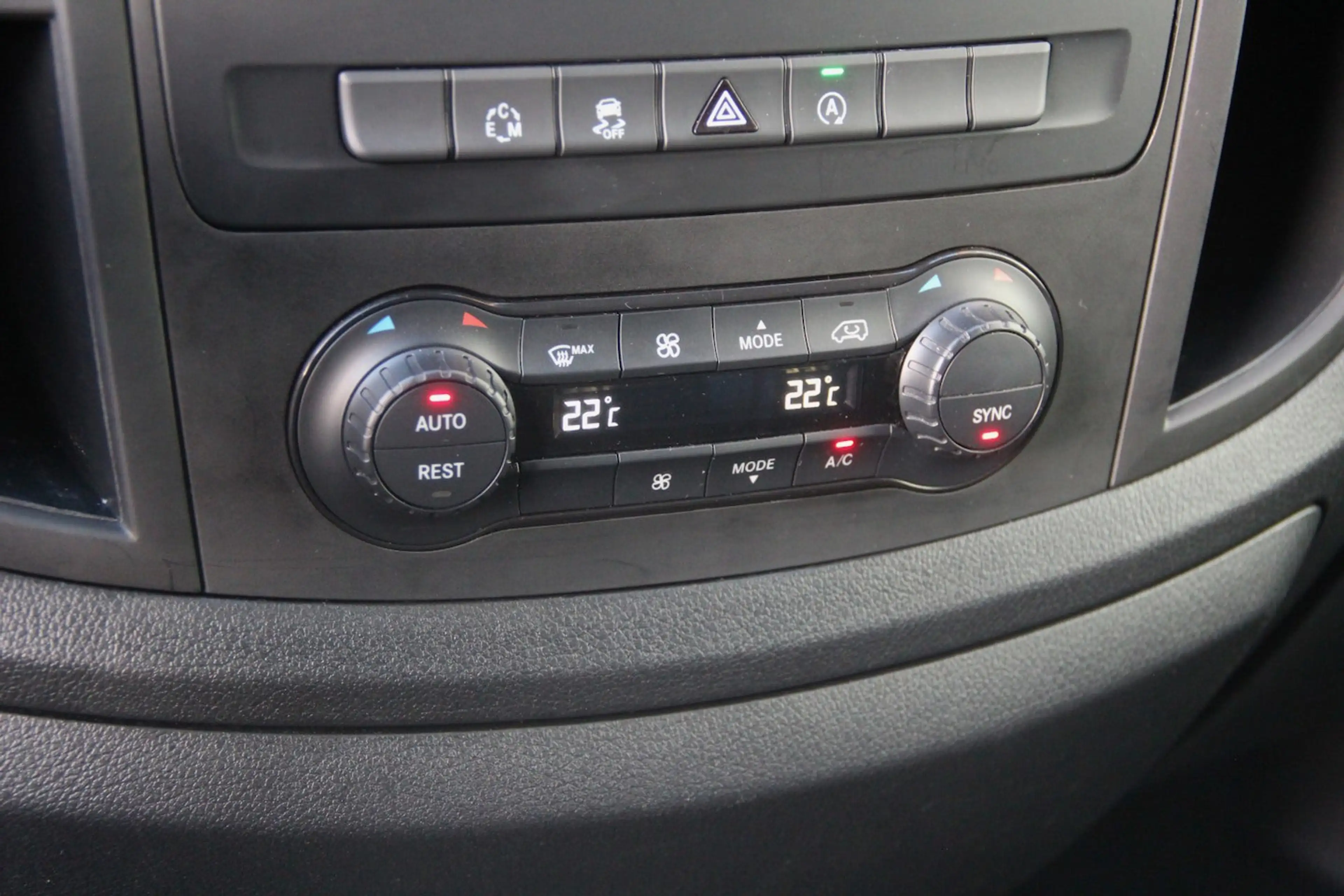 Mercedes-Benz Vito 114 CDI Euro6 | Camera | Navi | ECC | PDC | Cruise — photo 20