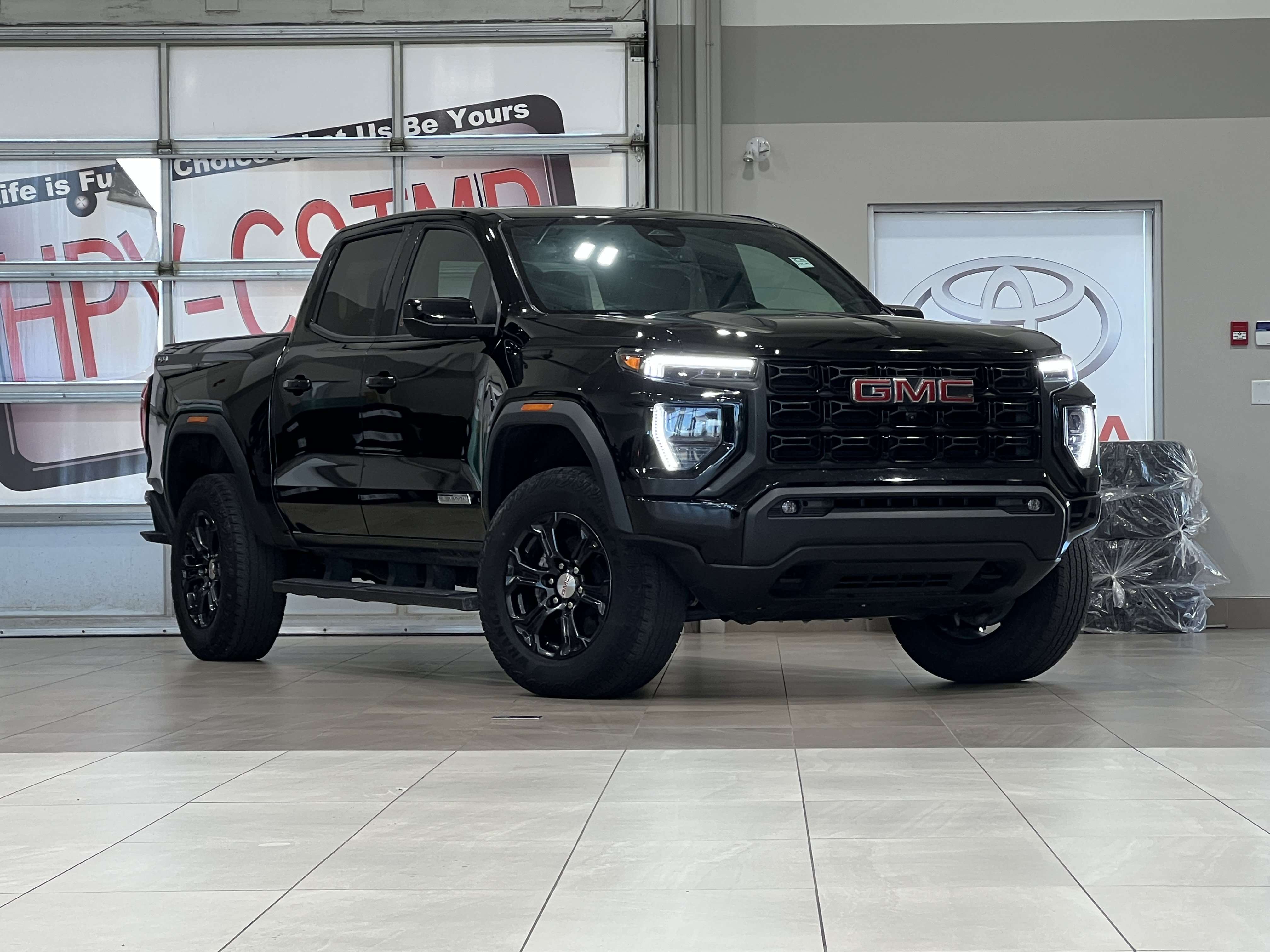 2023 GMC Canyon