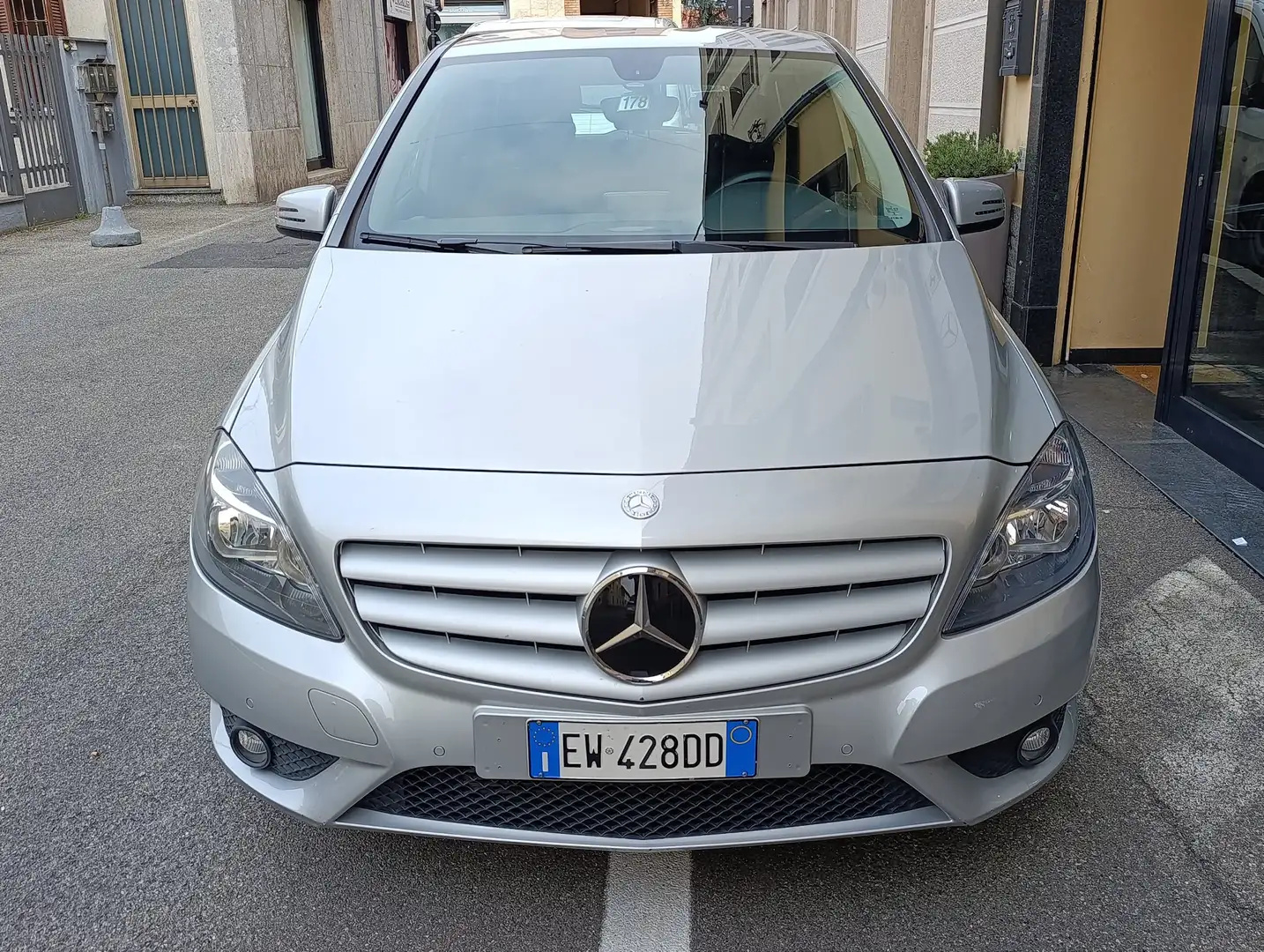 Mercedes-Benz B 180 Executive Euro 6 Navi/Bluetooth/Led/Sensori Argent - 2