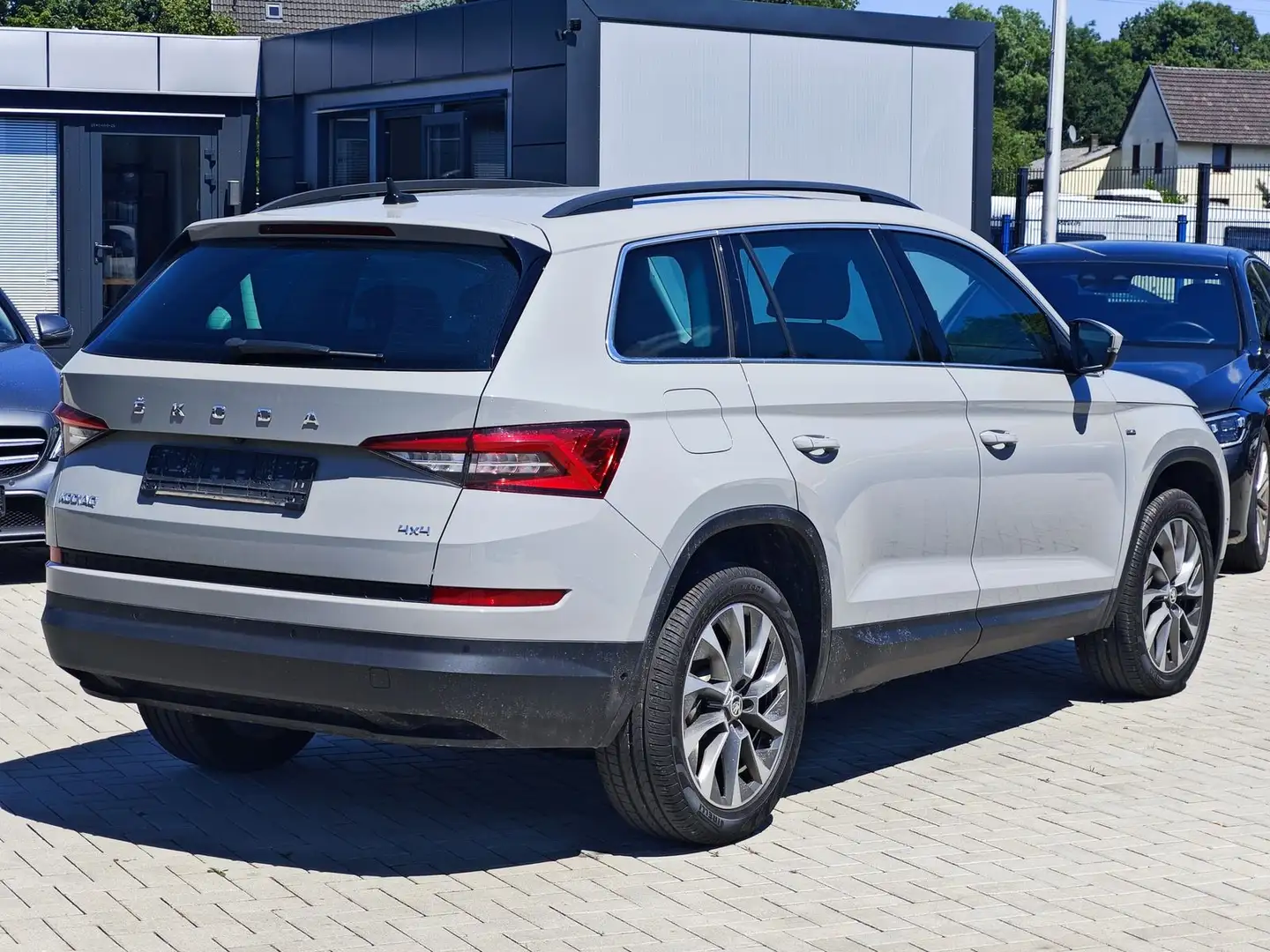 Skoda Kodiaq Clever 4x4|Virtual|ACC|BLIS|Cam|Ambiente Grau - 2
