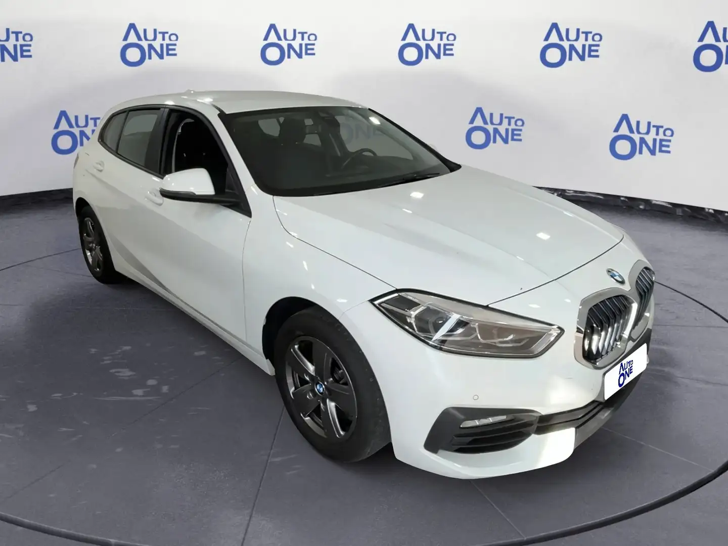 BMW 118 118I 1.5 136CV BUSINESS - * Weiß - 1