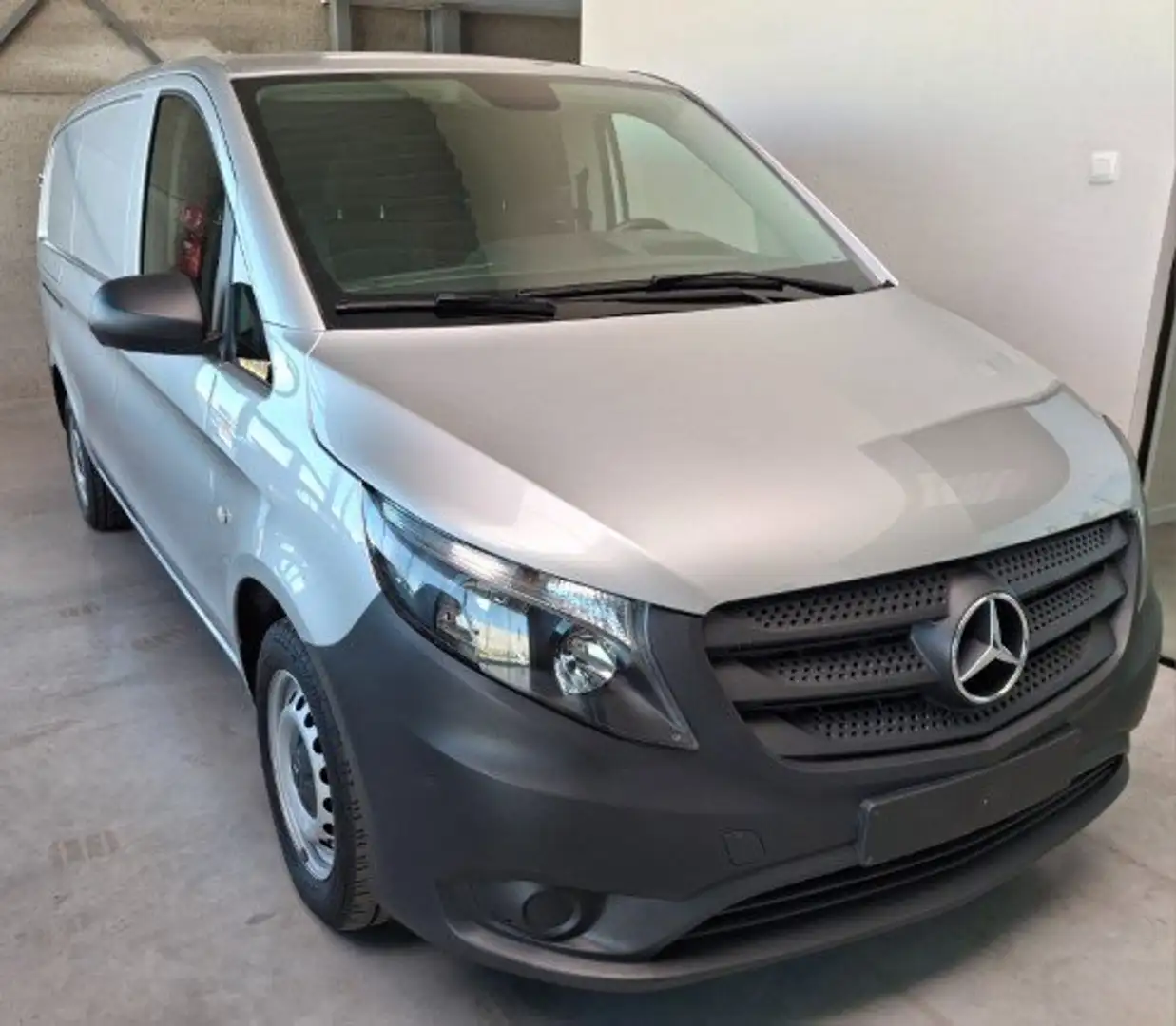 Mercedes-Benz Vito 114 CDI L2+CAMERA+AUDIO30+DAB+COMFORTZETEL Zilver - 2
