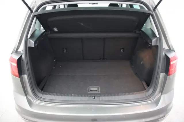 Volkswagen Golf Sportsvan view 13