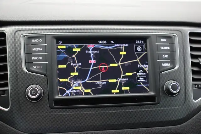 Volkswagen Golf Sportsvan view 5