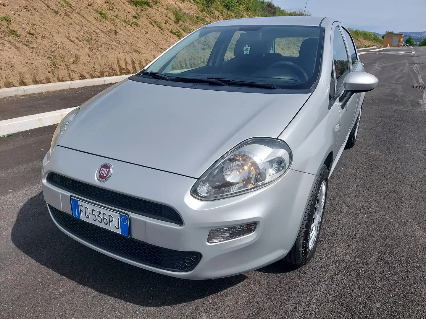Fiat Punto 5p 1.2 Street Gpl fino al 2028 Grigio - 1
