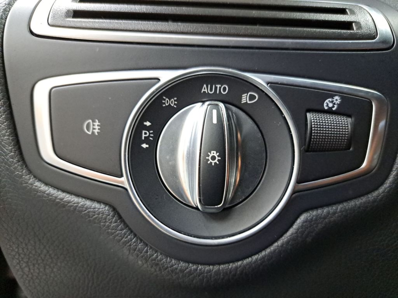 Mercedes-Benz C 300 Coupe 9G-TRONIC AMG Line LED NAVI — photo 10