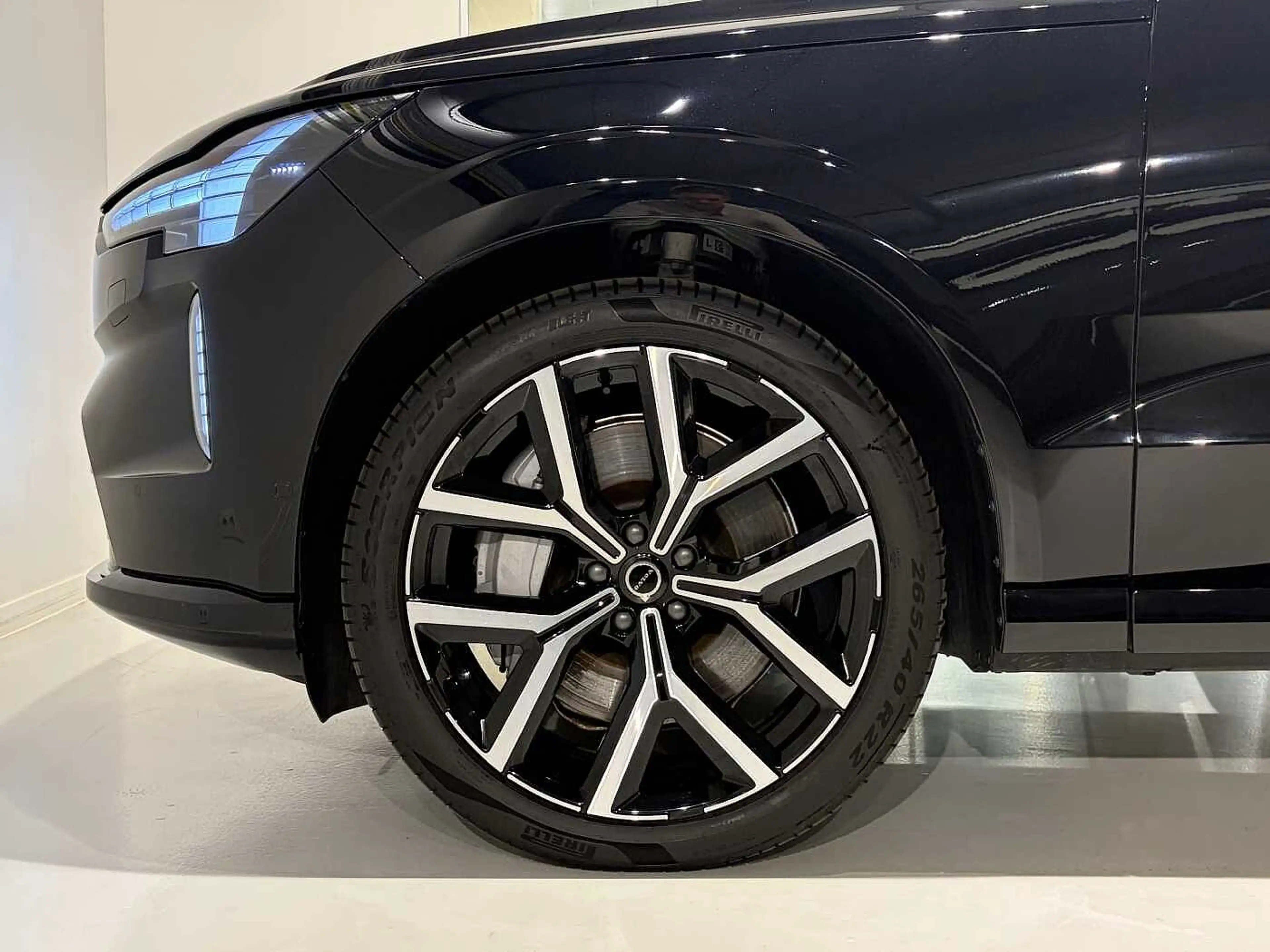 Volvo EX90 Ultra Twin Motor Perf ( 4x4 ) + 22 INCH/LUCHTVERIN — photo 3