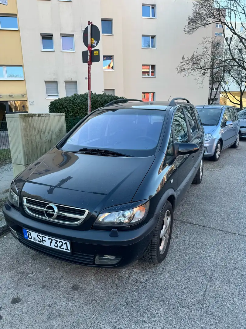 Opel Zafira - 1