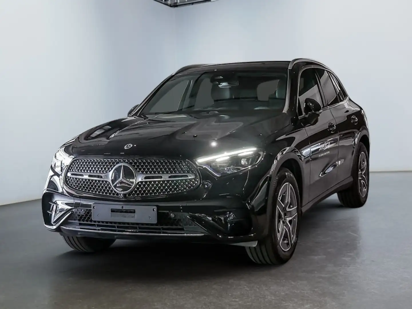Mercedes-Benz GLC 200 4M AMG SPUR AHK 360 PDC SHZ MEMO Schwarz - 2