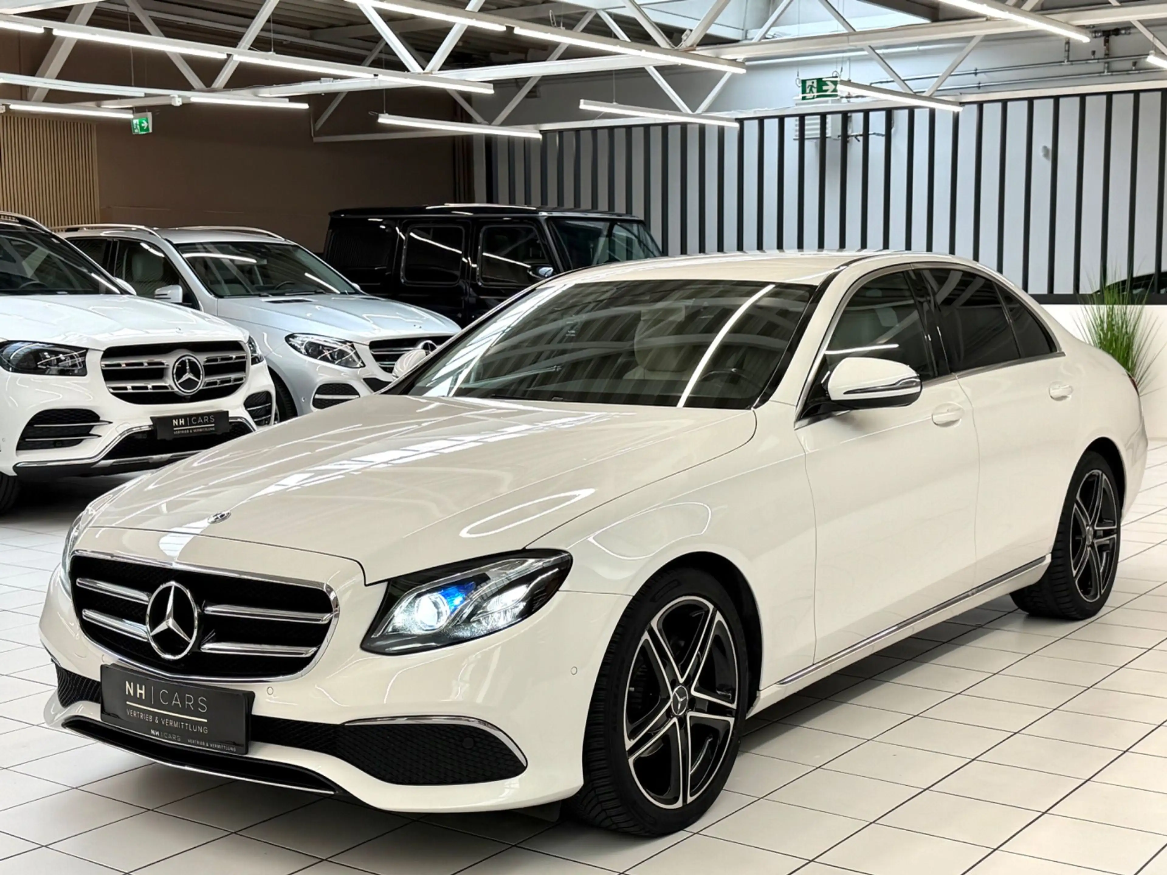 Mercedes-Benz E 220 d Avantgarde Aut./Burmester — photo 3