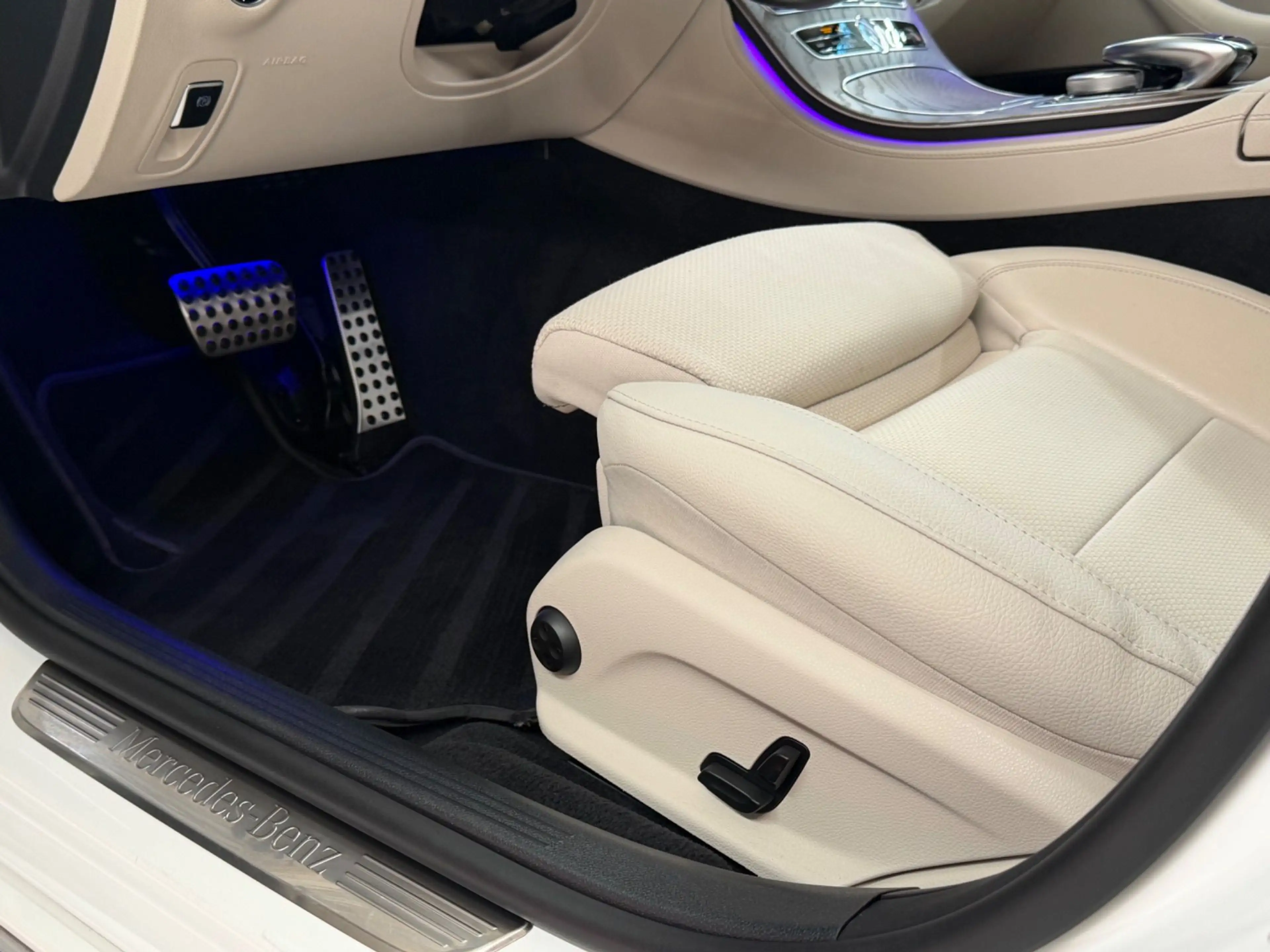 Mercedes-Benz E 220 d Avantgarde Aut./Burmester — photo 14