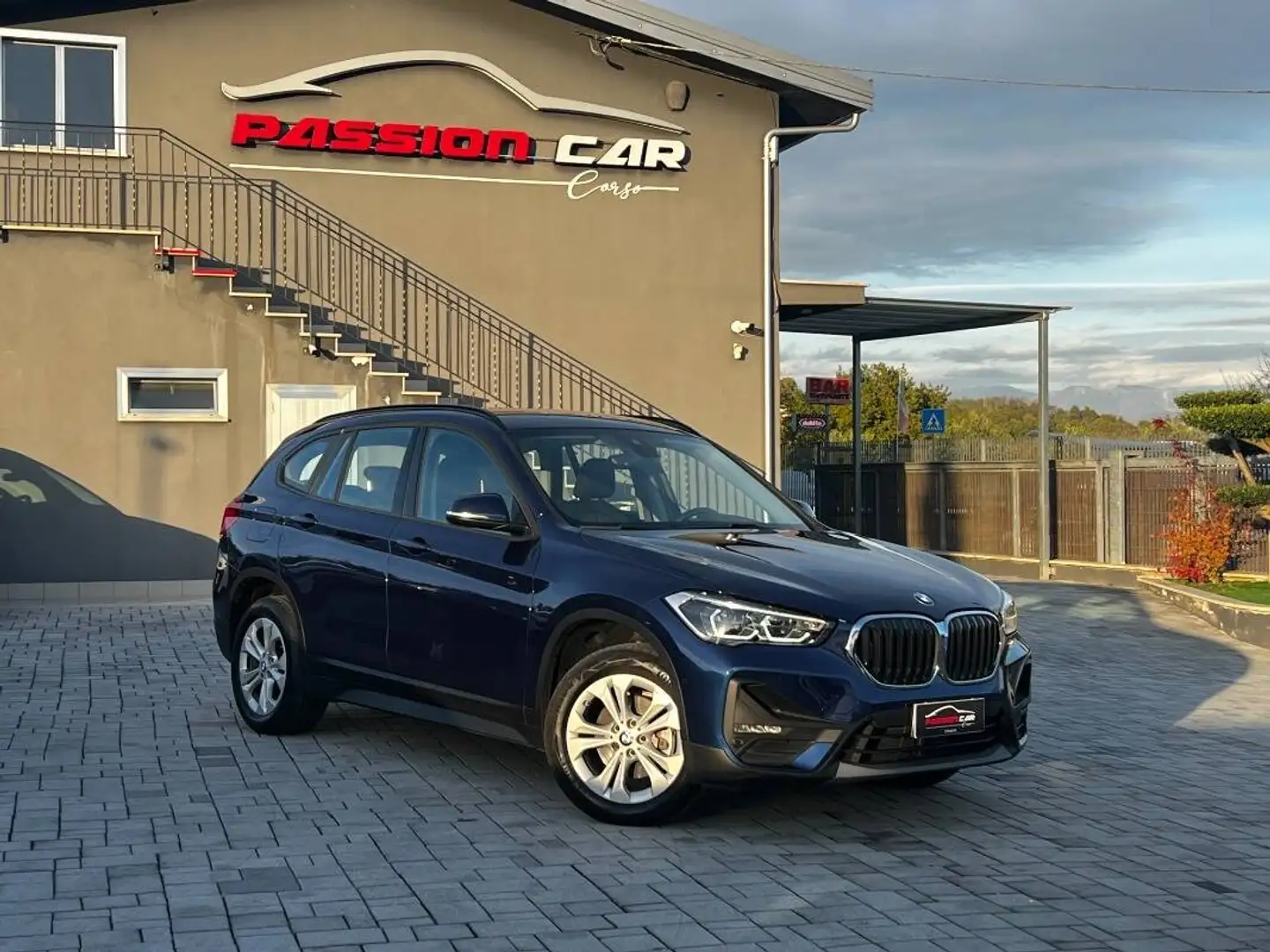 BMW X1 Sdrive18d Business Advantage auto Blu/Azzurro - 1