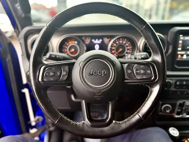 Jeep Wrangler view 11