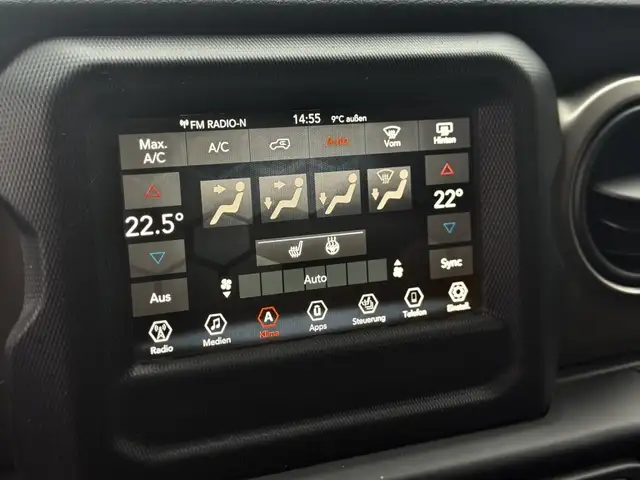 Jeep Wrangler view 14