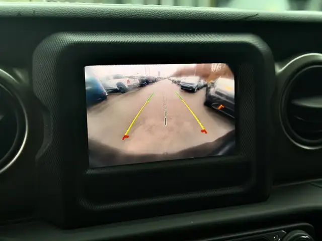 Jeep Wrangler view 13