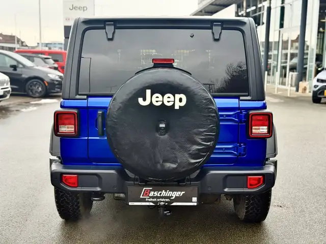 Jeep Wrangler view 6