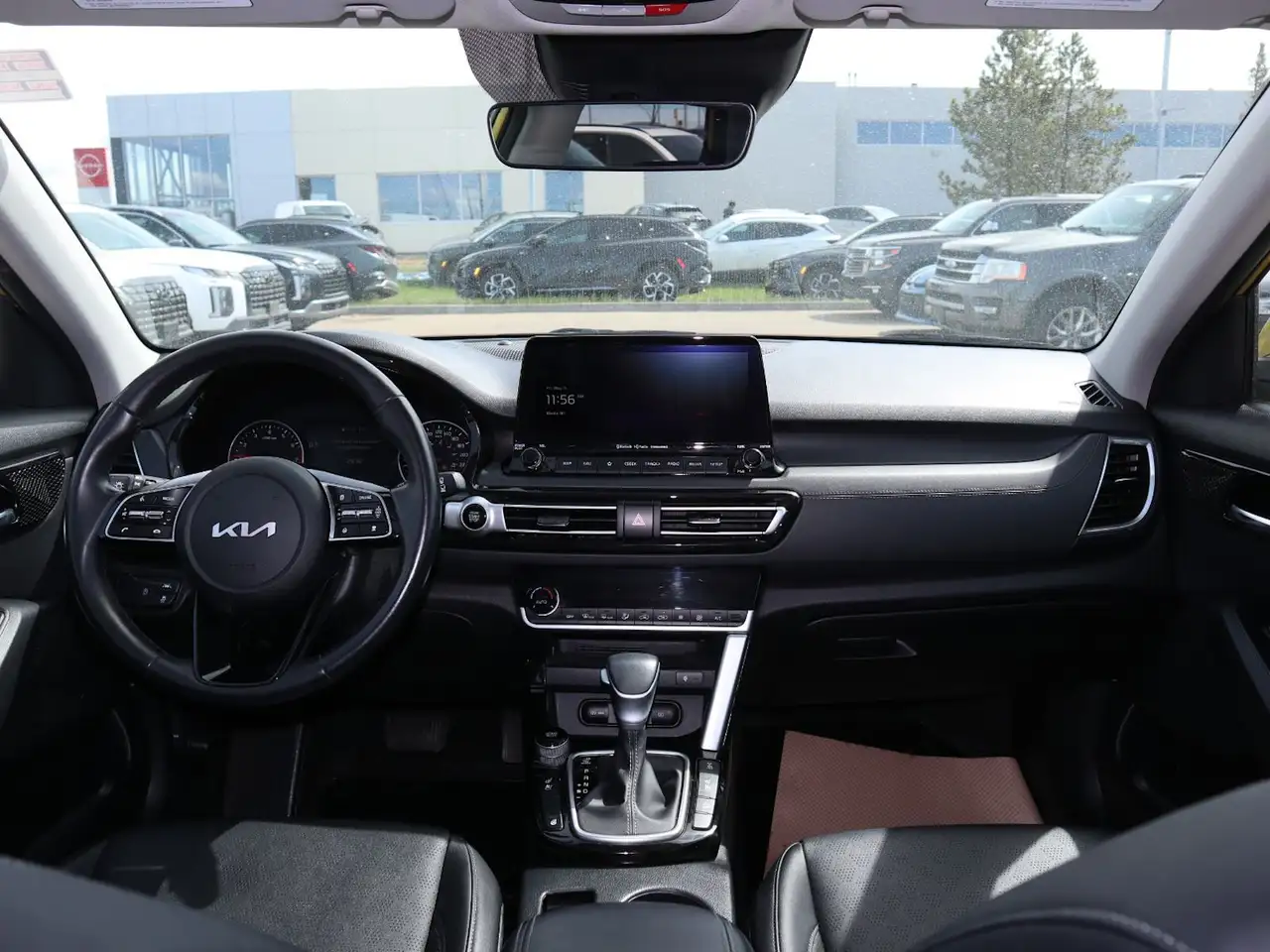 Kia Seltos снимка Kia Seltos