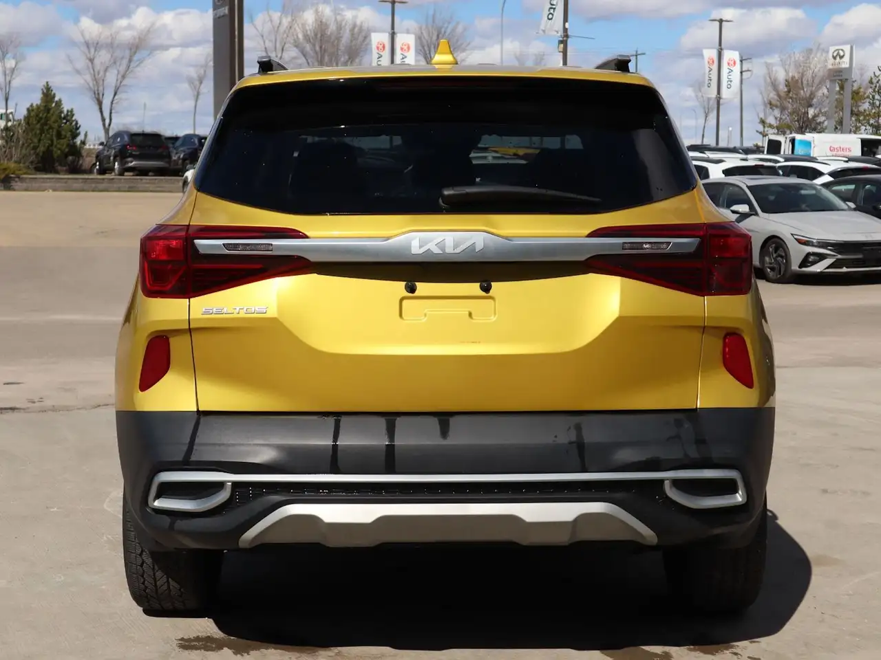 Kia Seltos снимка Kia Seltos