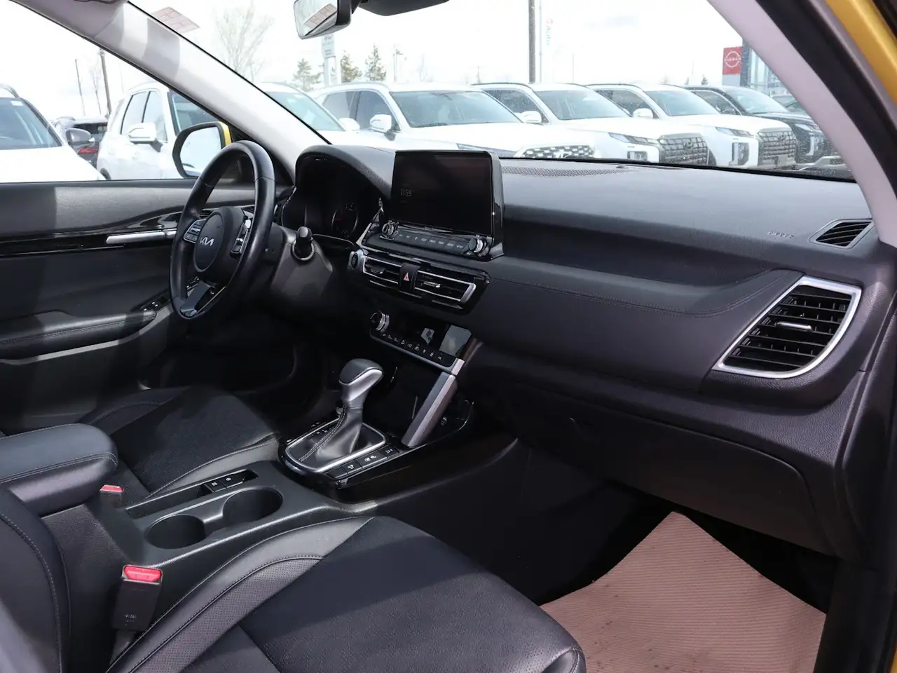 Kia Seltos снимка Kia Seltos