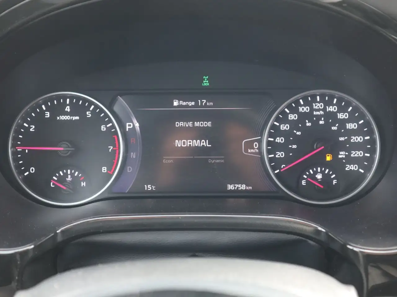 Kia Seltos снимка Kia Seltos